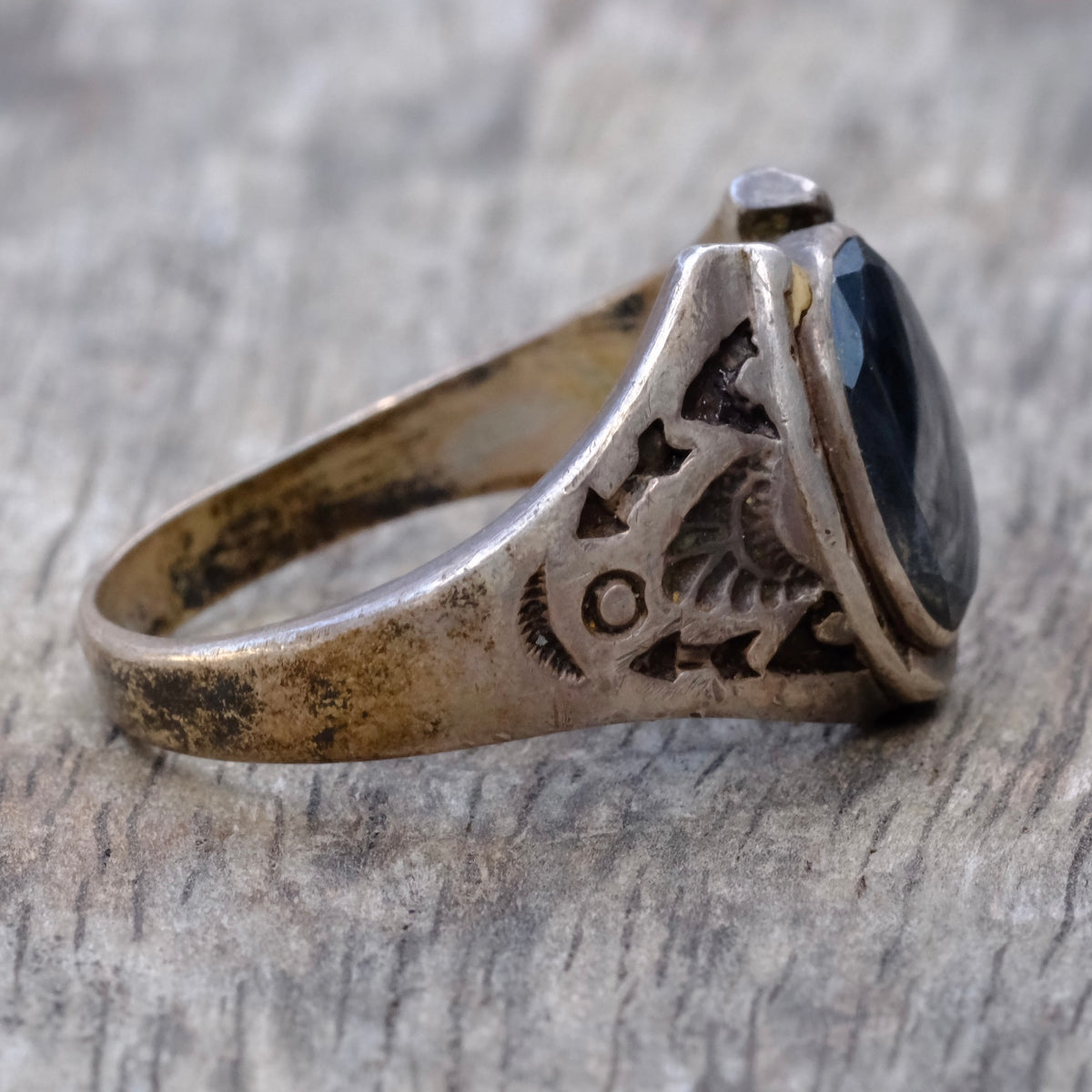 Vintage Sterling Hematite Horseshoe Ring 13.25