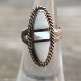 Vintage Sterling mother Of Pearl and Onyx Inlay Ring 5.25