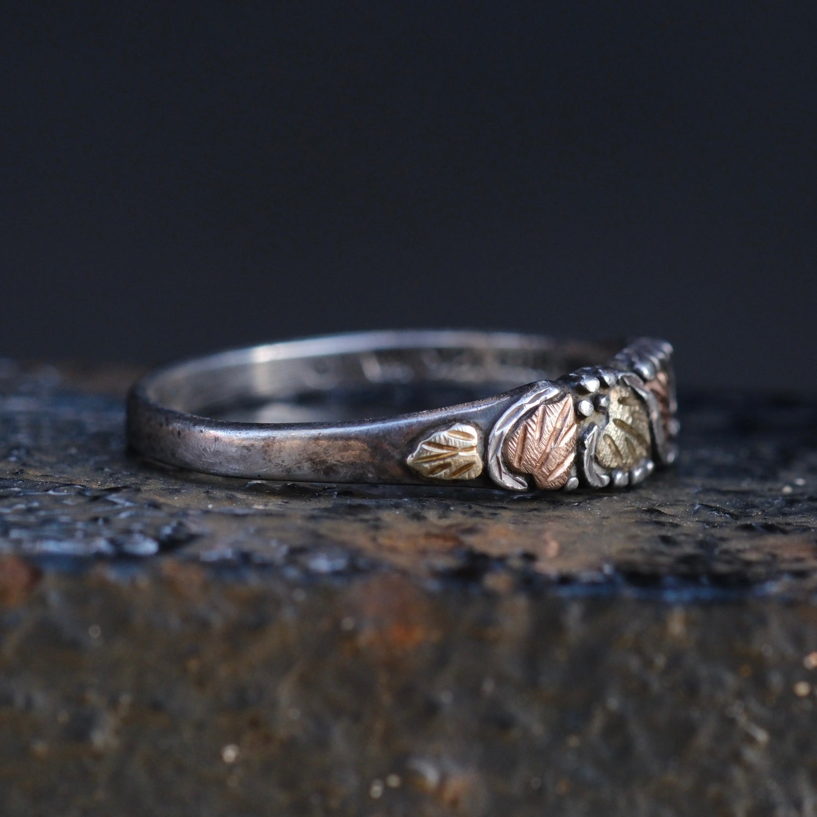Vintage Sterling and Gold Leaf Band Ring 8.5