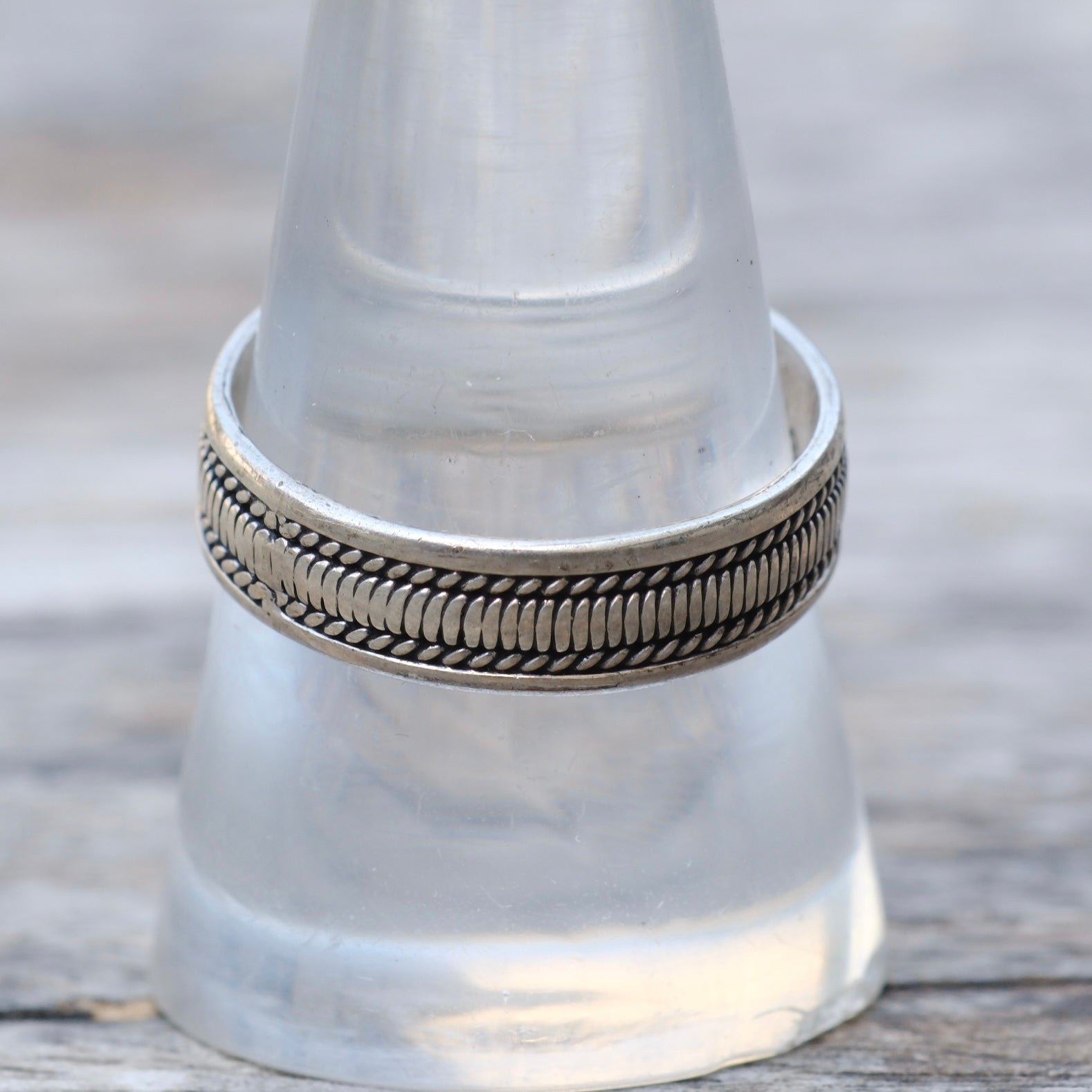 Vintage Sterling Silver Pattern Band Ring 9.5