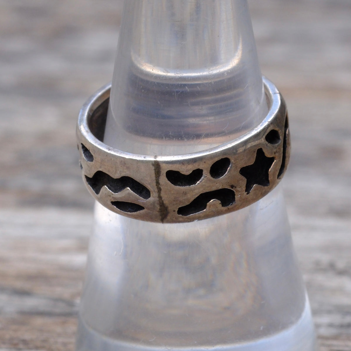 Vintage Sterling Stamped Band Ring 7.5