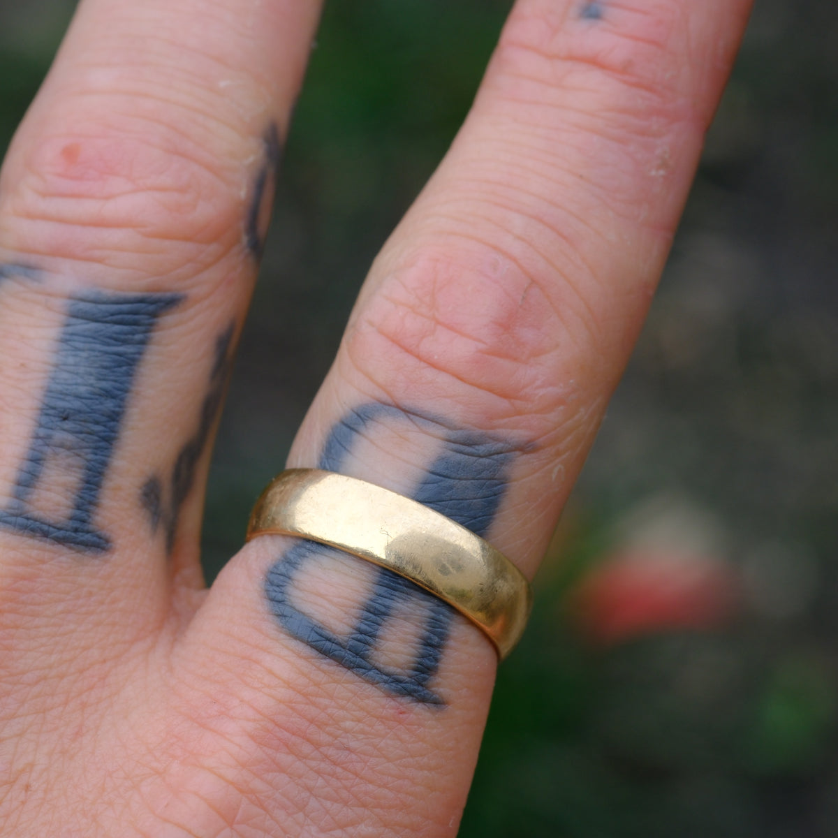 Vintage 10K Solid Gold Band Ring 9