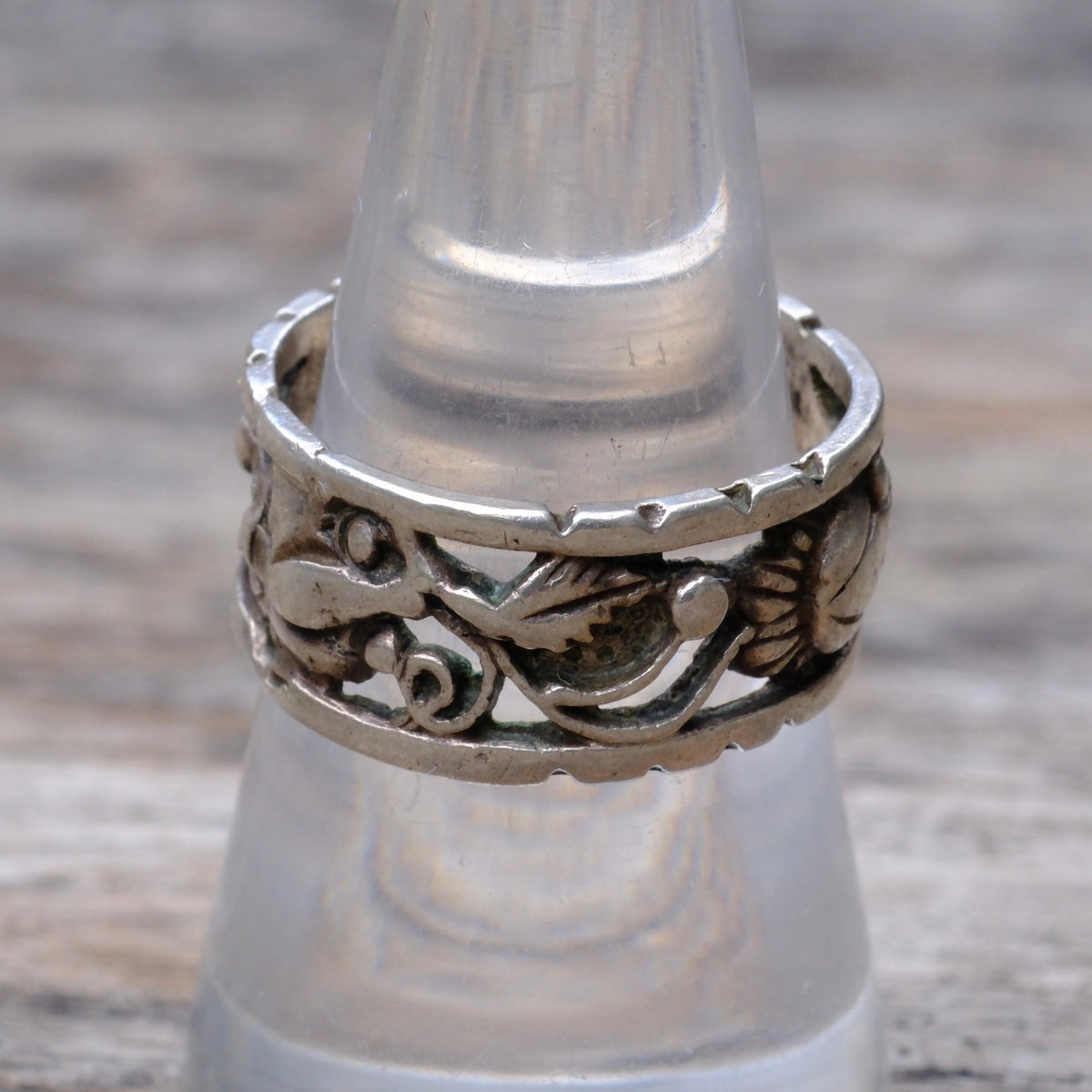 Vintage Sterling Floral Band Ring 8.25