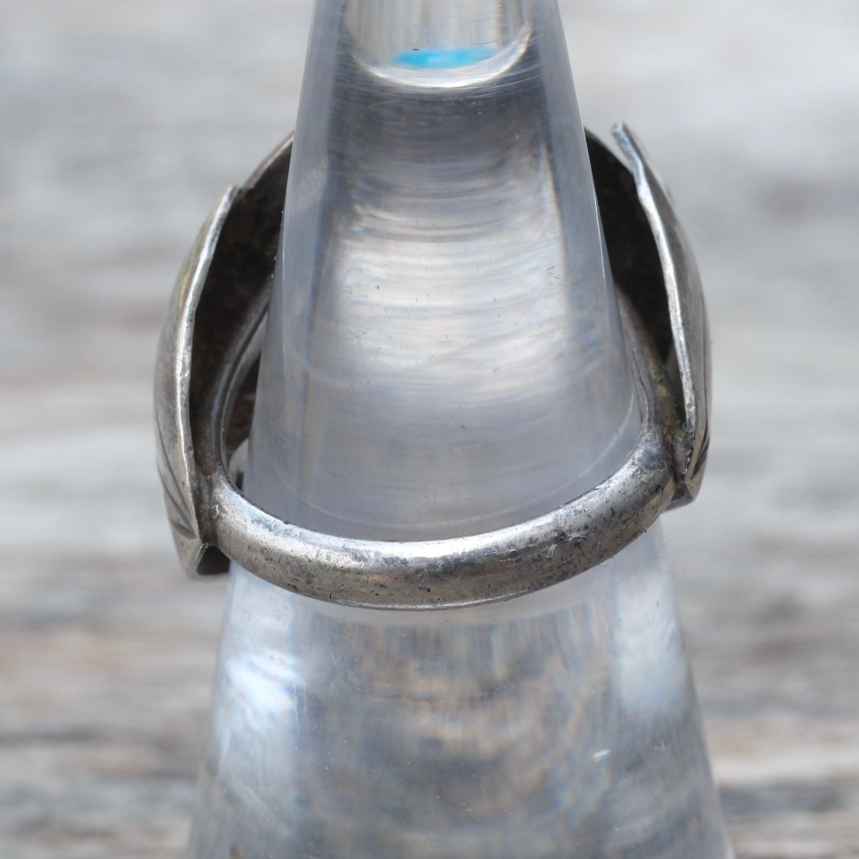 Vintage Sterling Turquoise Ribbed Band Ring 6.25