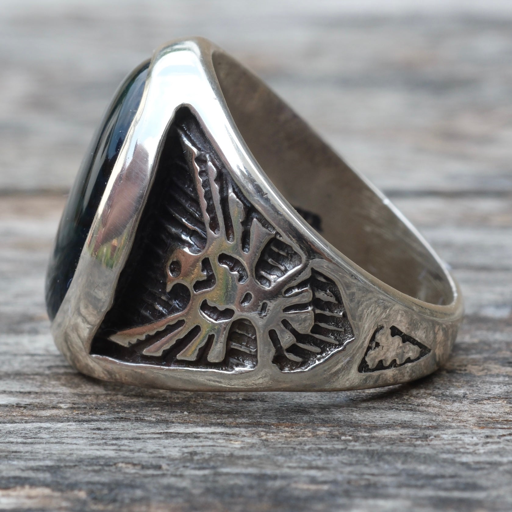 Vintage Sterling Blue Abalone Thunderbird Ring 8.75