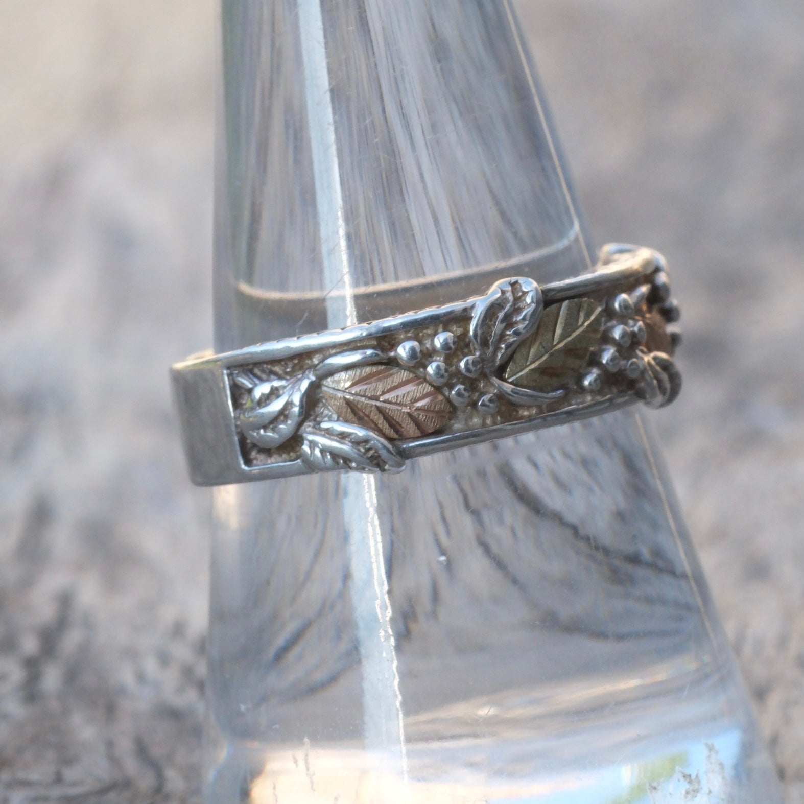Vintage Sterling and Gold Leaf Band Ring 9