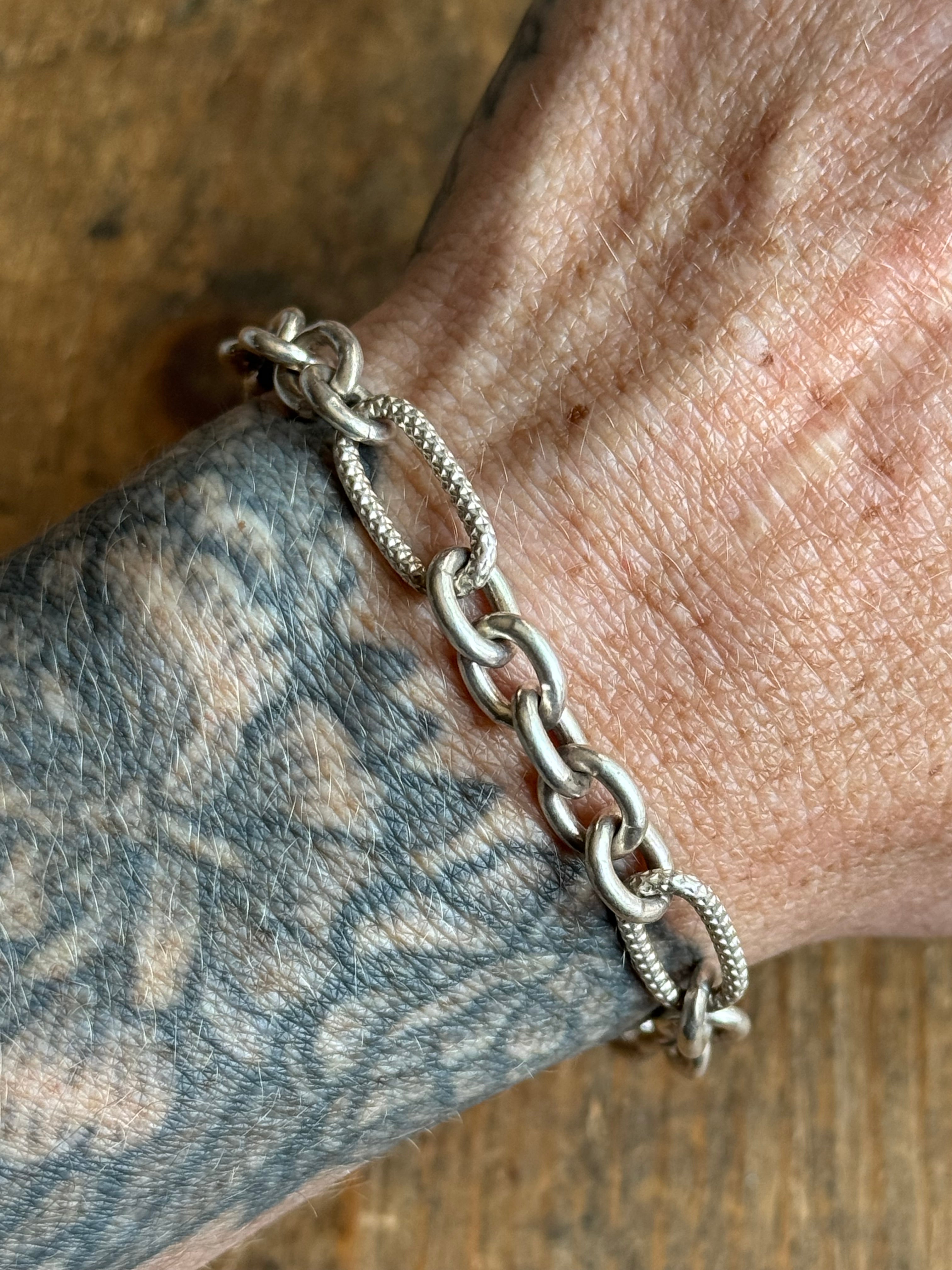 Vintage Sterling Silver 7.5” Textured Oval Cable Chain Bracelet