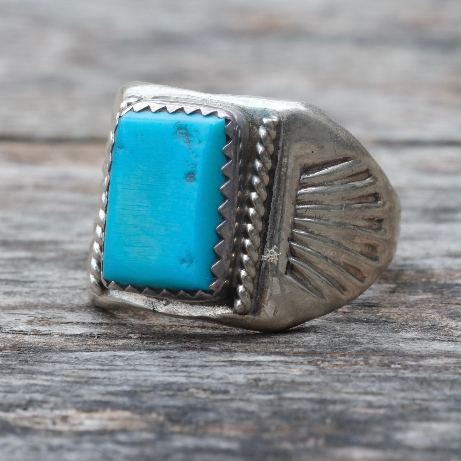 Vintage Sterling Turquoise Stamped Band Ring 7.75