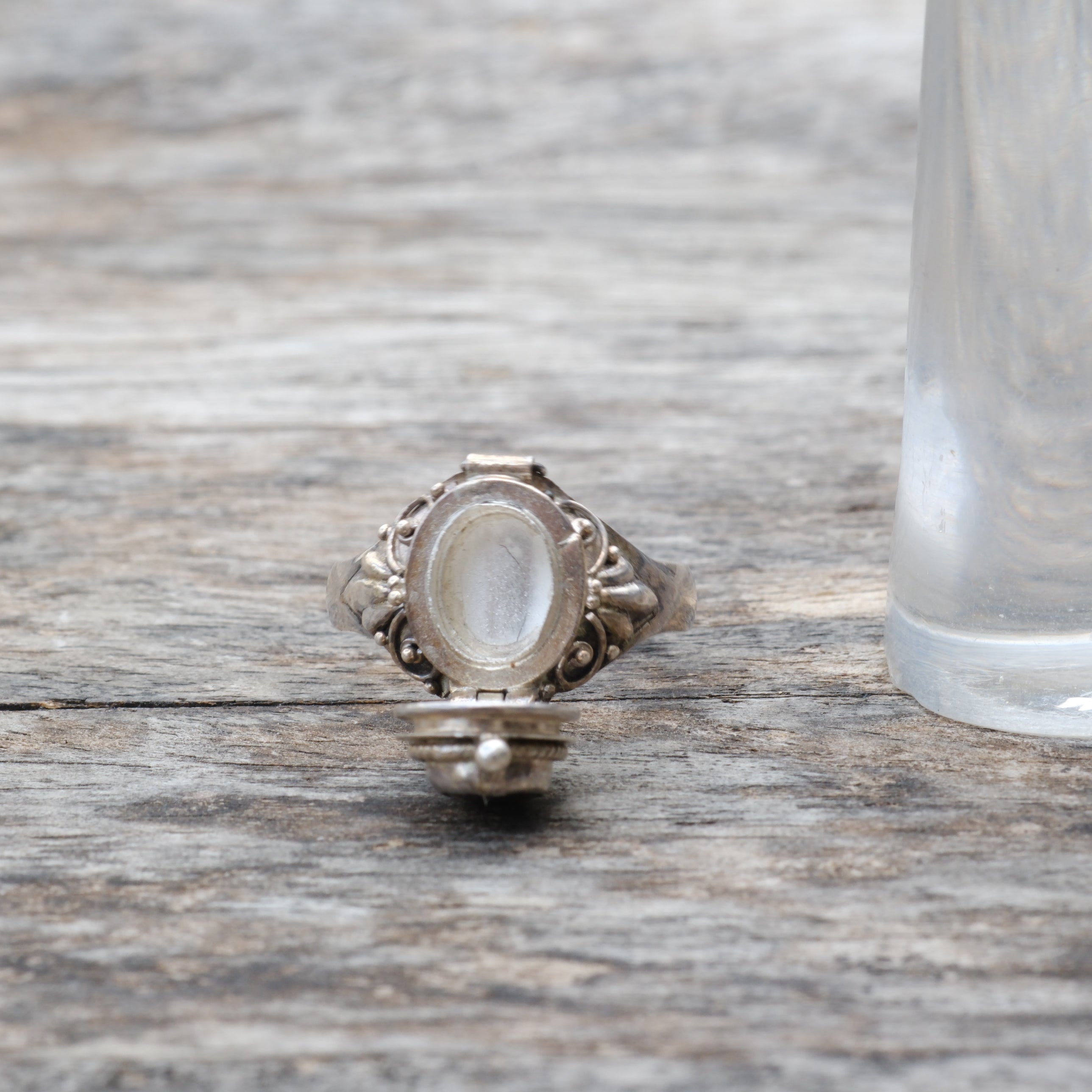 Vintage Sterling Red Glass Poison Ring 9