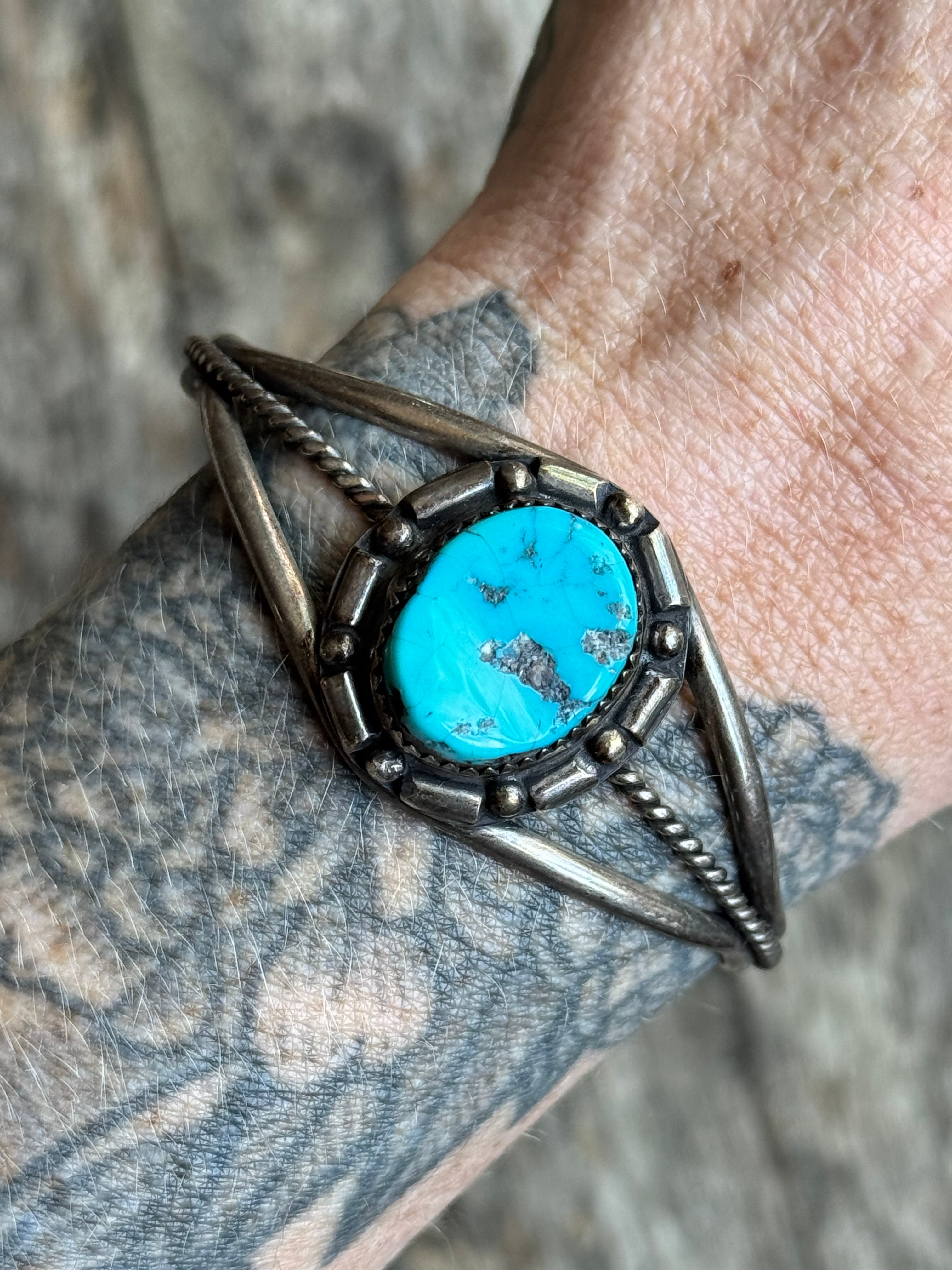 Vintage Sterling Silver Turquoise Roped Cuff