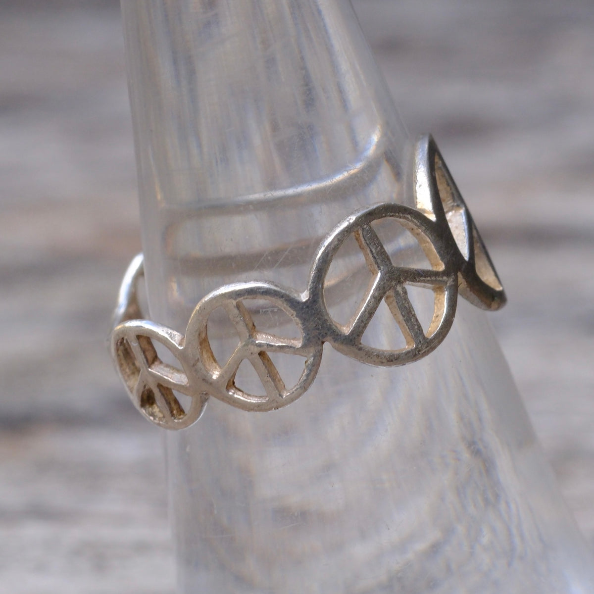 Vintage Sterling Peace Ring 6.25