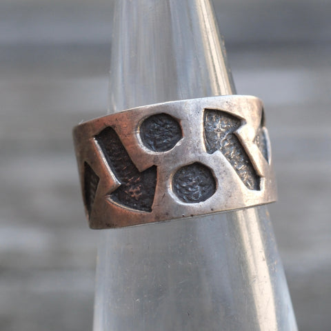 Vintage Sterling Silver Band 4.25