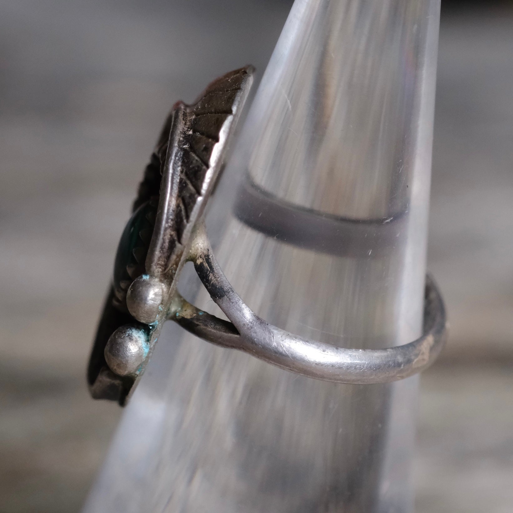 Vintage Sterling Malachite Feather Ring 5.25