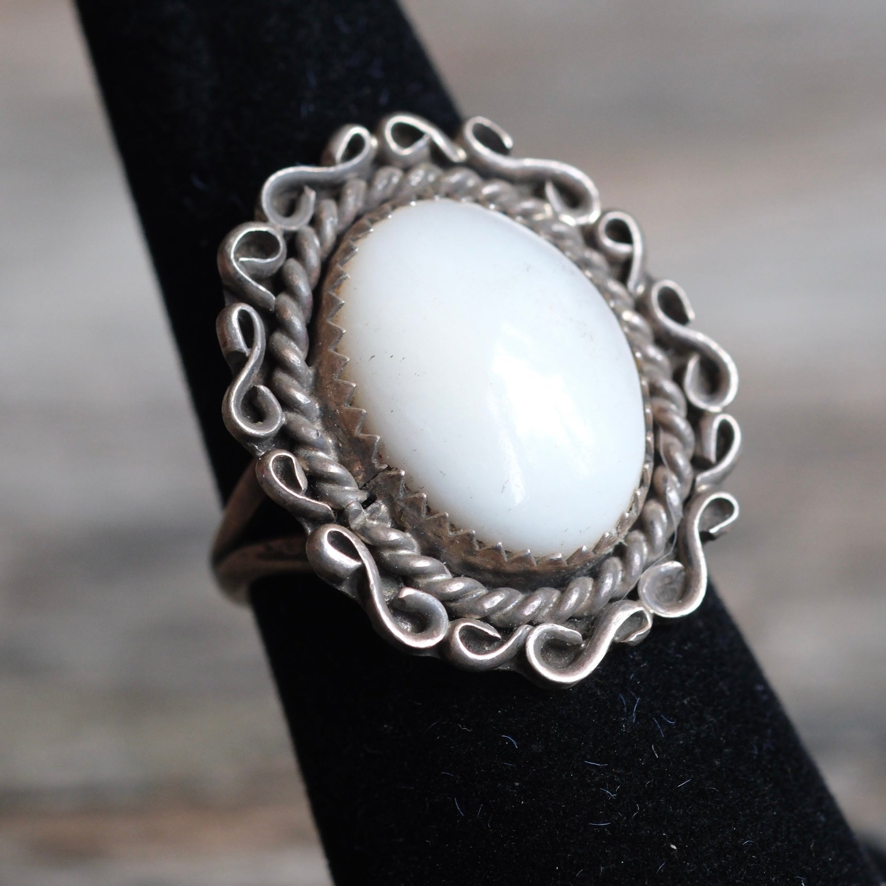 Vintage Sterling Mother Of Pearl Ring 5.75