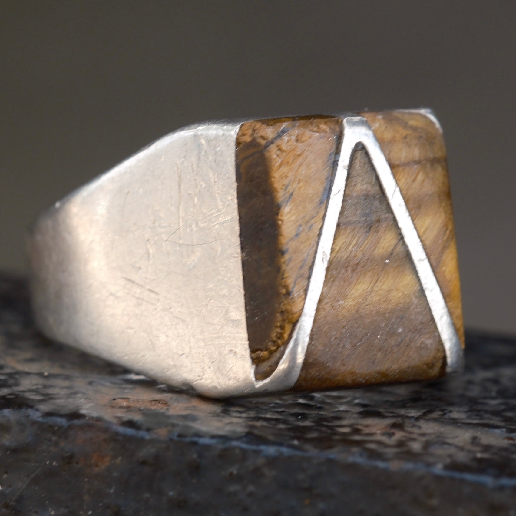 Vintage Sterling Tigers Eye Inlay Ring 11.75