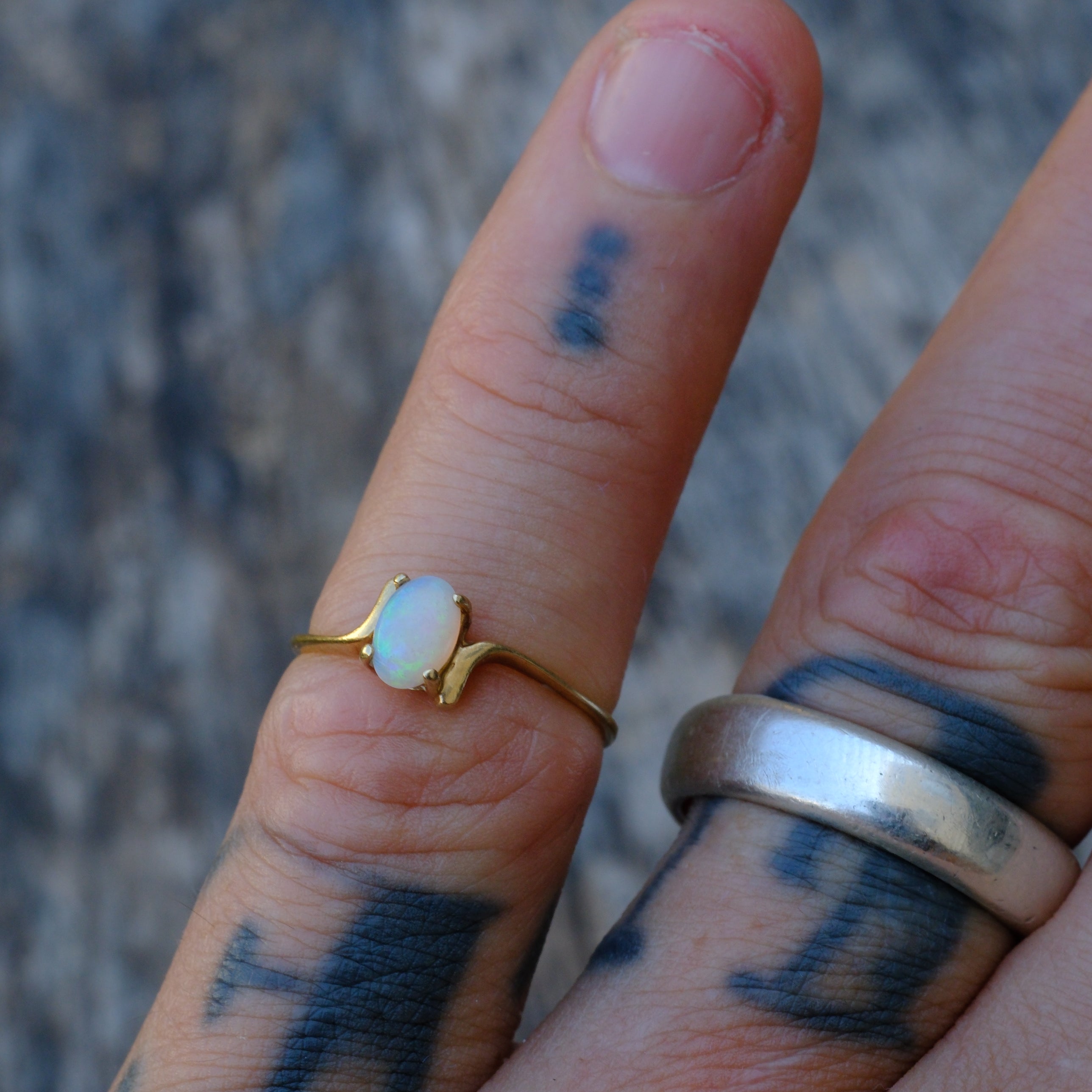 Vintage 14K Gold Opal Ring 4.75