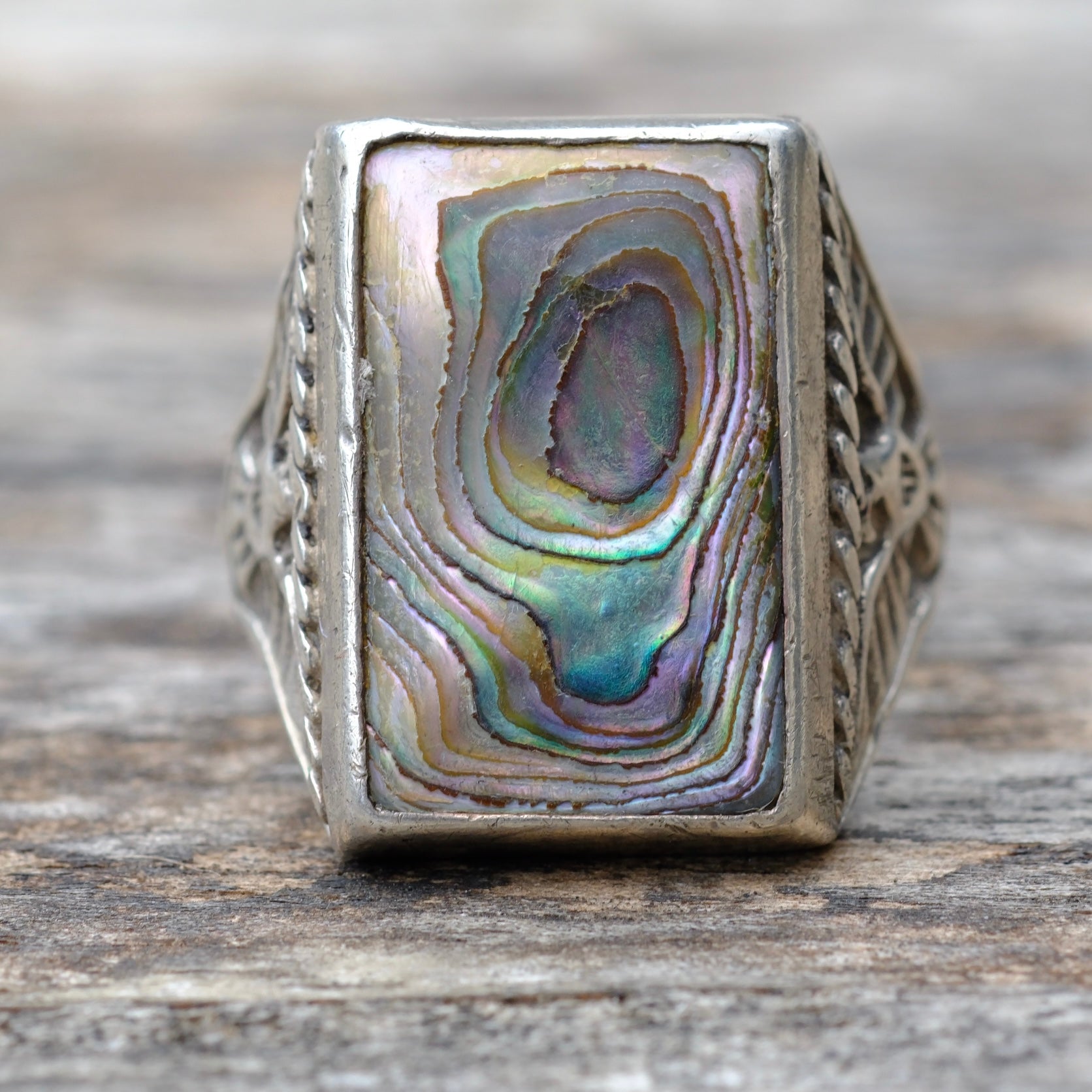Vintage Sterling Abalone Thunderbird Trading Post Ring 10