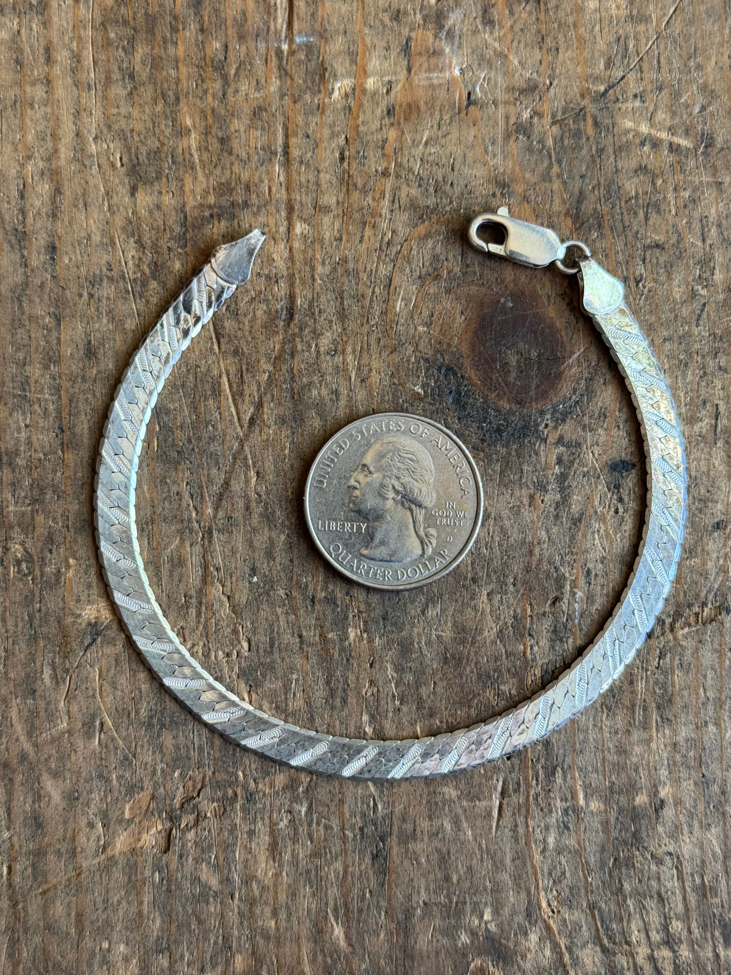 Vintage Sterling Silver Diamond Etched Herringbone Chain Bracelet 8"