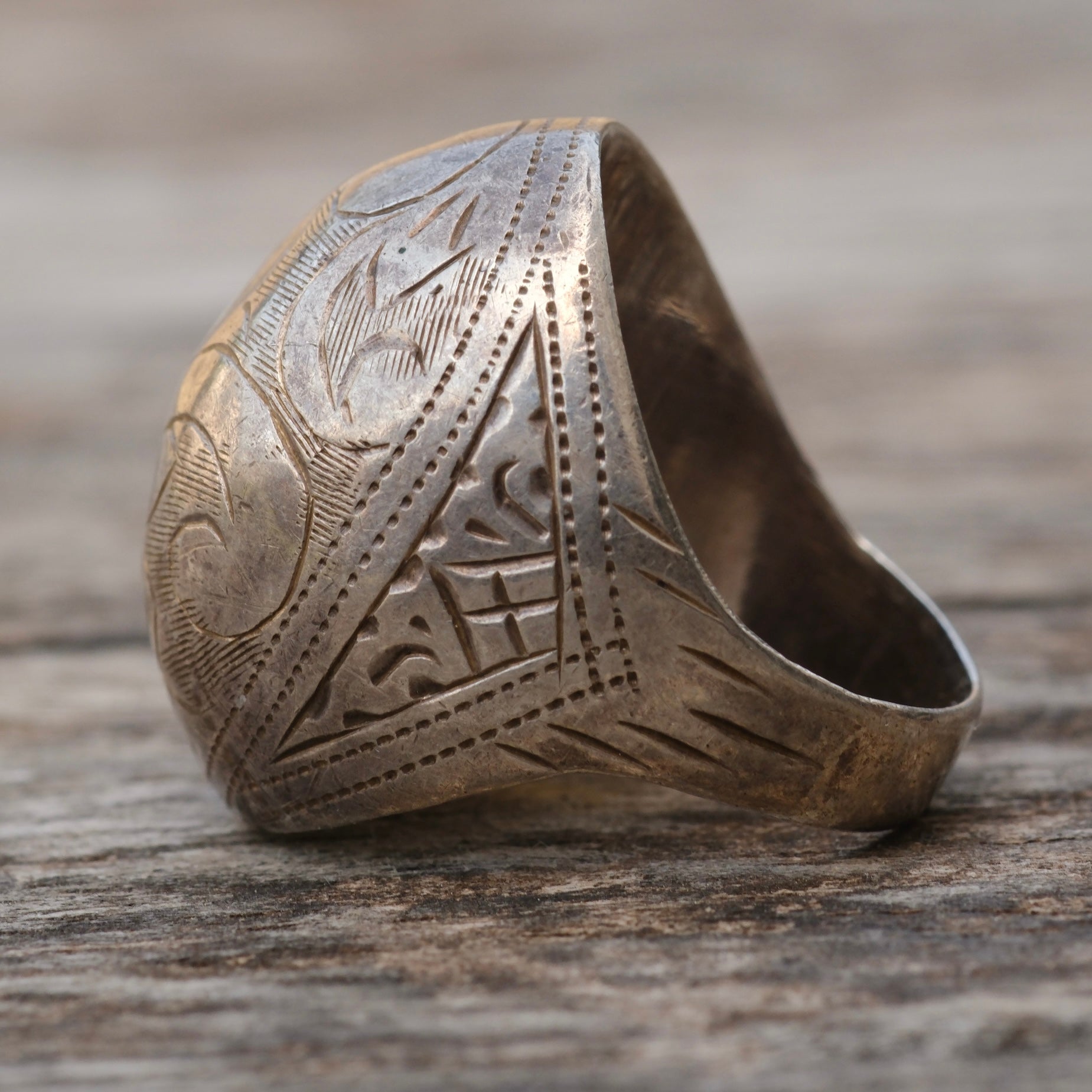 Vintage Sterling Engraved Dome Ring 6.25