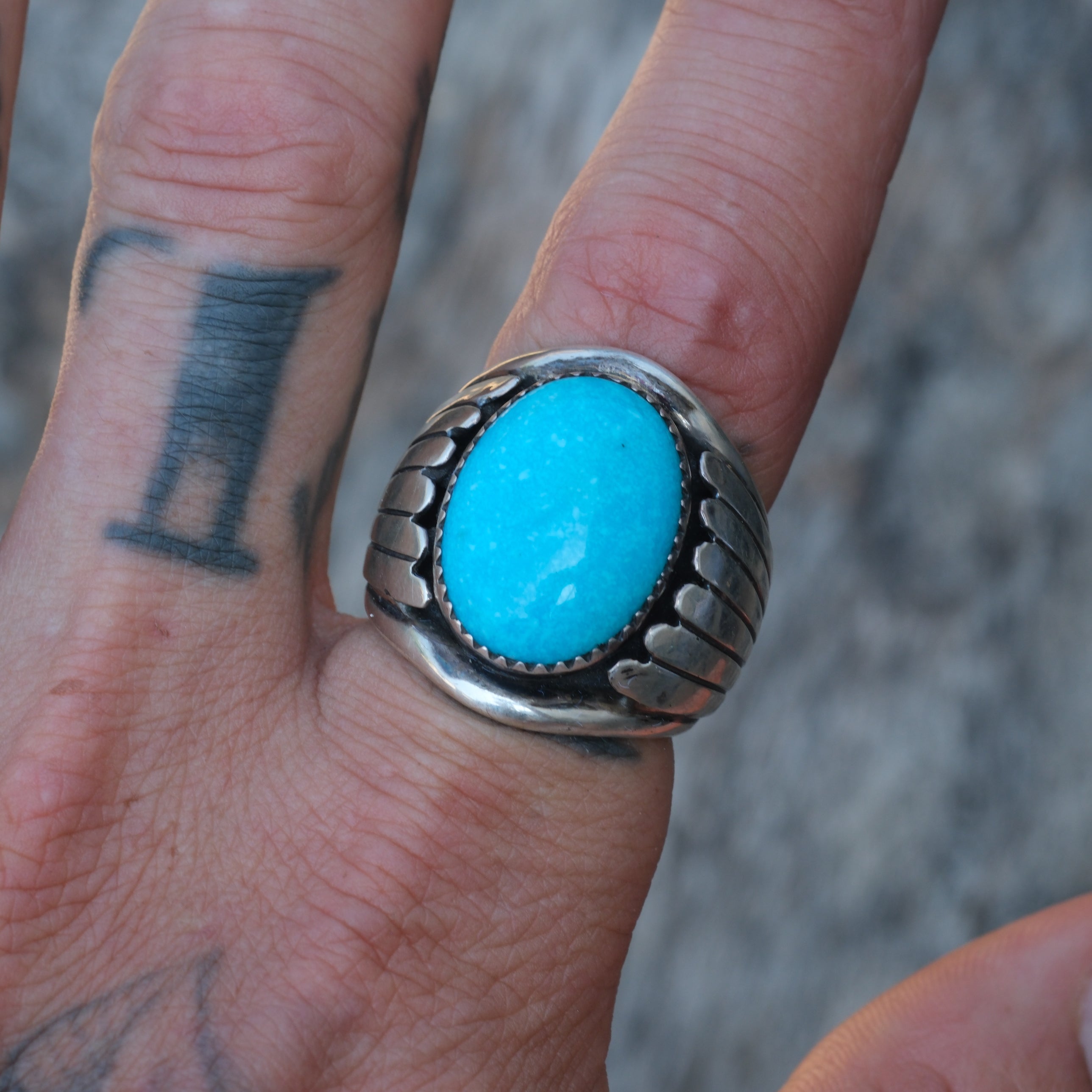 Vintage Sterling Turquoise Ribbed Band Ring 9.5