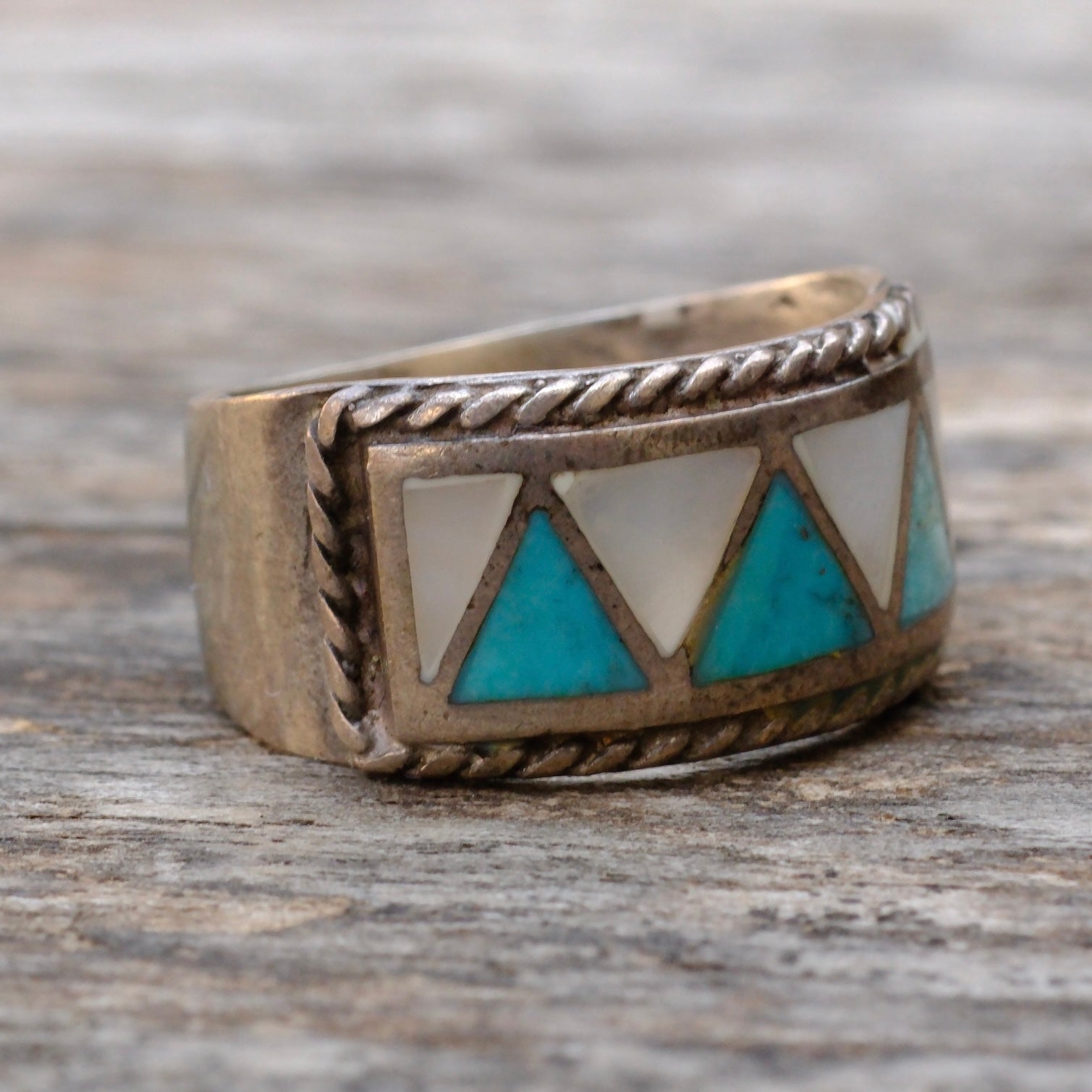 Vintage Sterling Turquoise and MOP Inlay Band Ring 8.75
