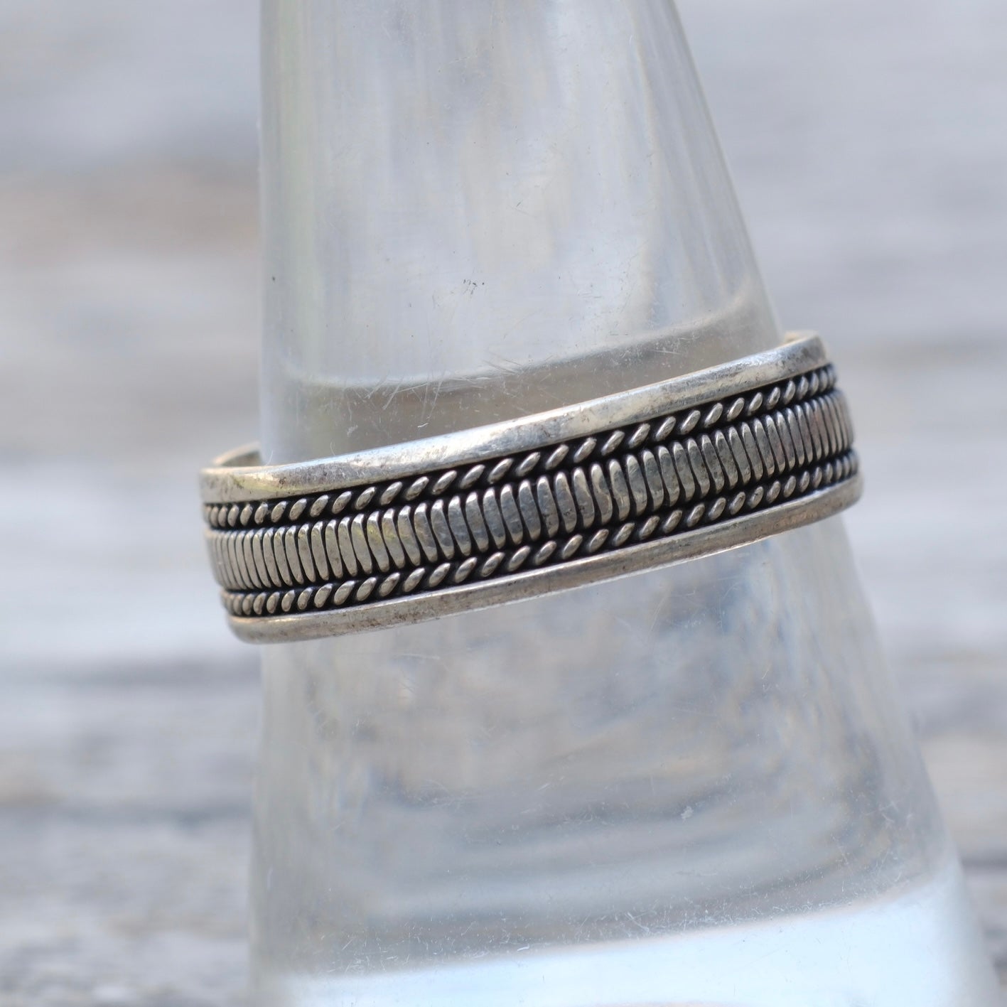 Vintage Sterling Silver Pattern Band Ring 9.5