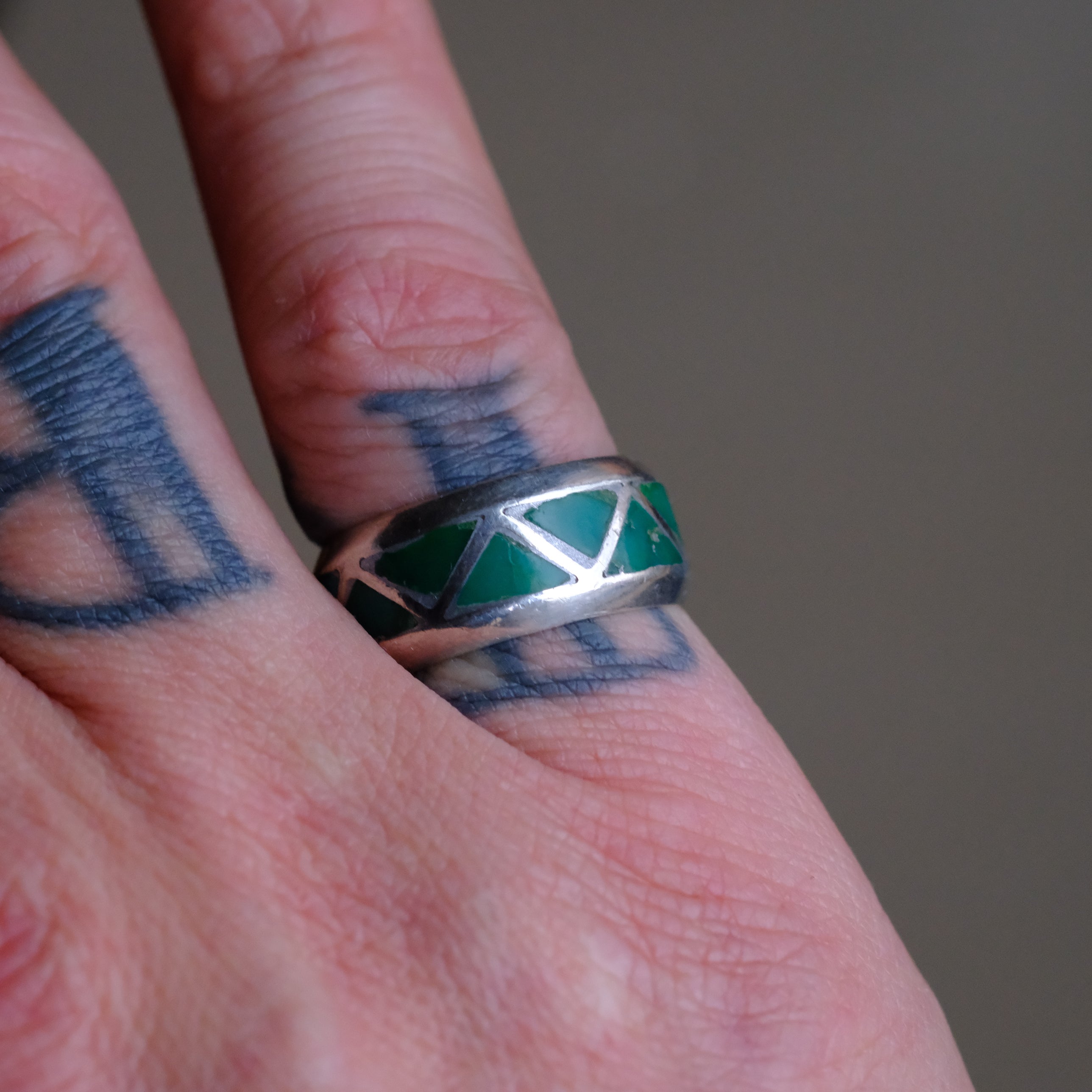 Vintage Sterling Turquoise Inlay Band 5.5