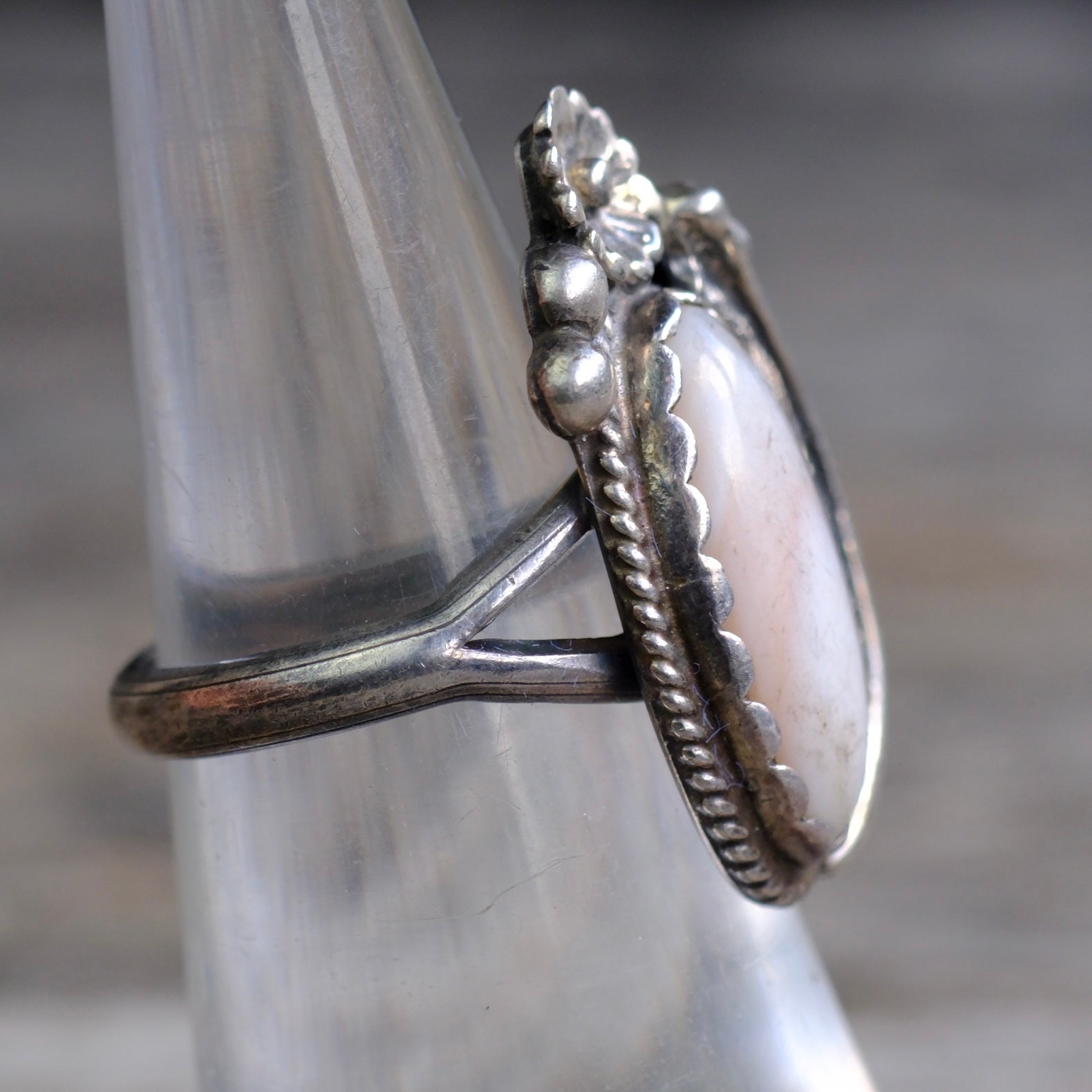 Vintage Sterling Mother Of Pearl Feather Ring 5.5