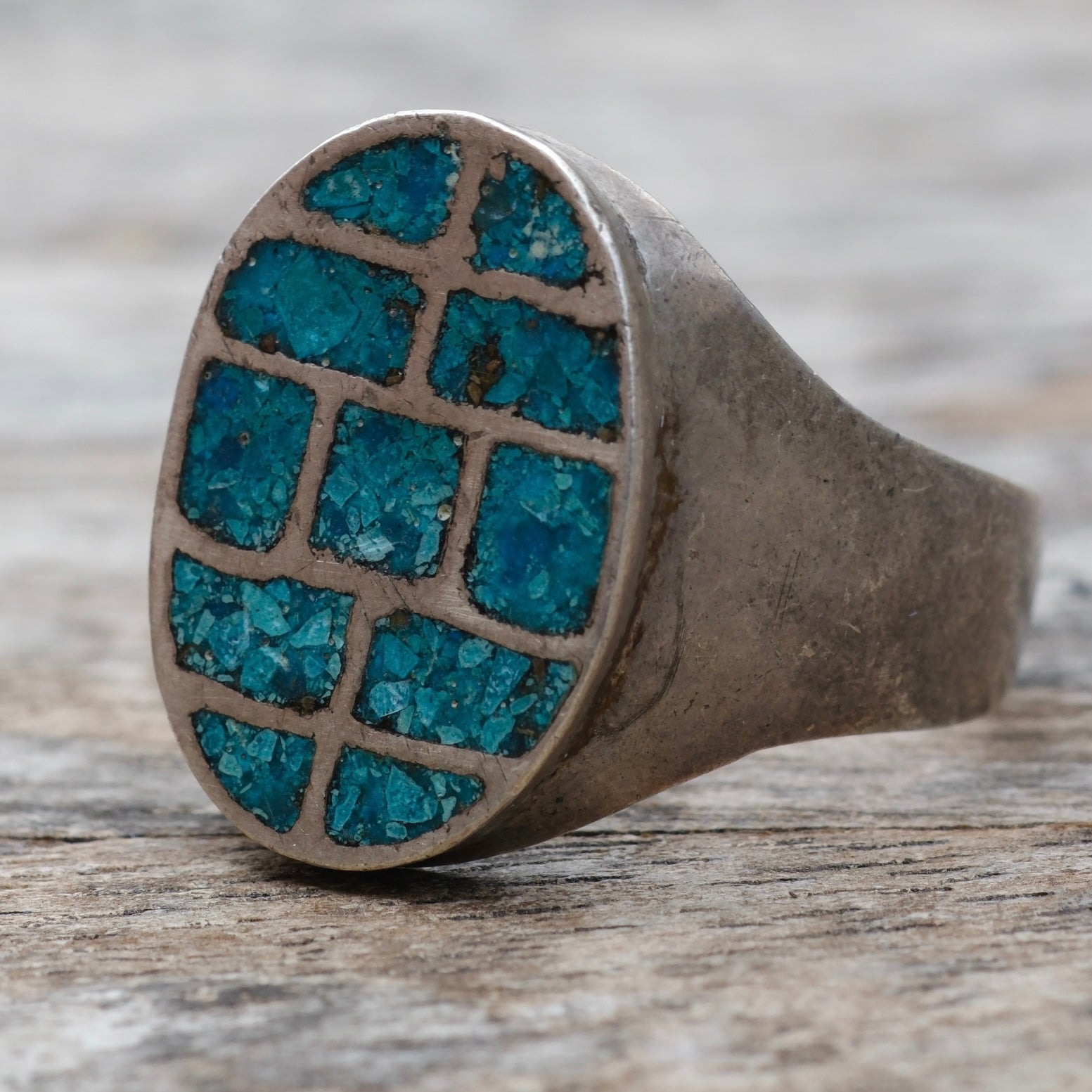 Vintage Sterling Crushed Turquoise Inlay Ring 11.25