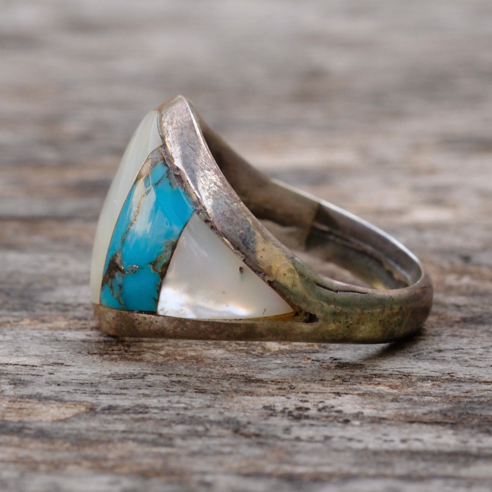 Vintage Sterling Turquoise and Mother Of Pearl Inlay Ring 7.25