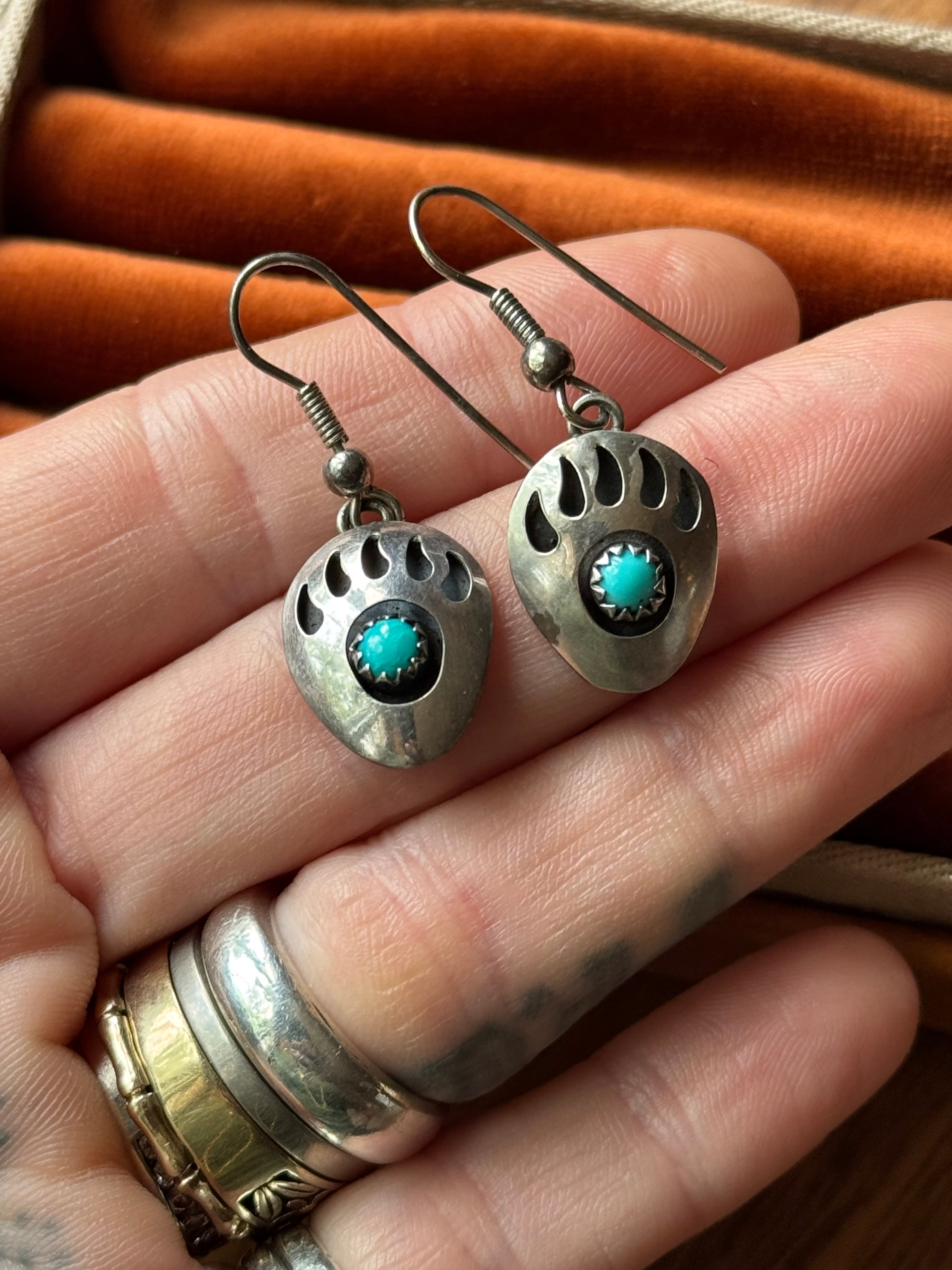 Vintage Sterling Silver Turquoise Bear Claw Earrings