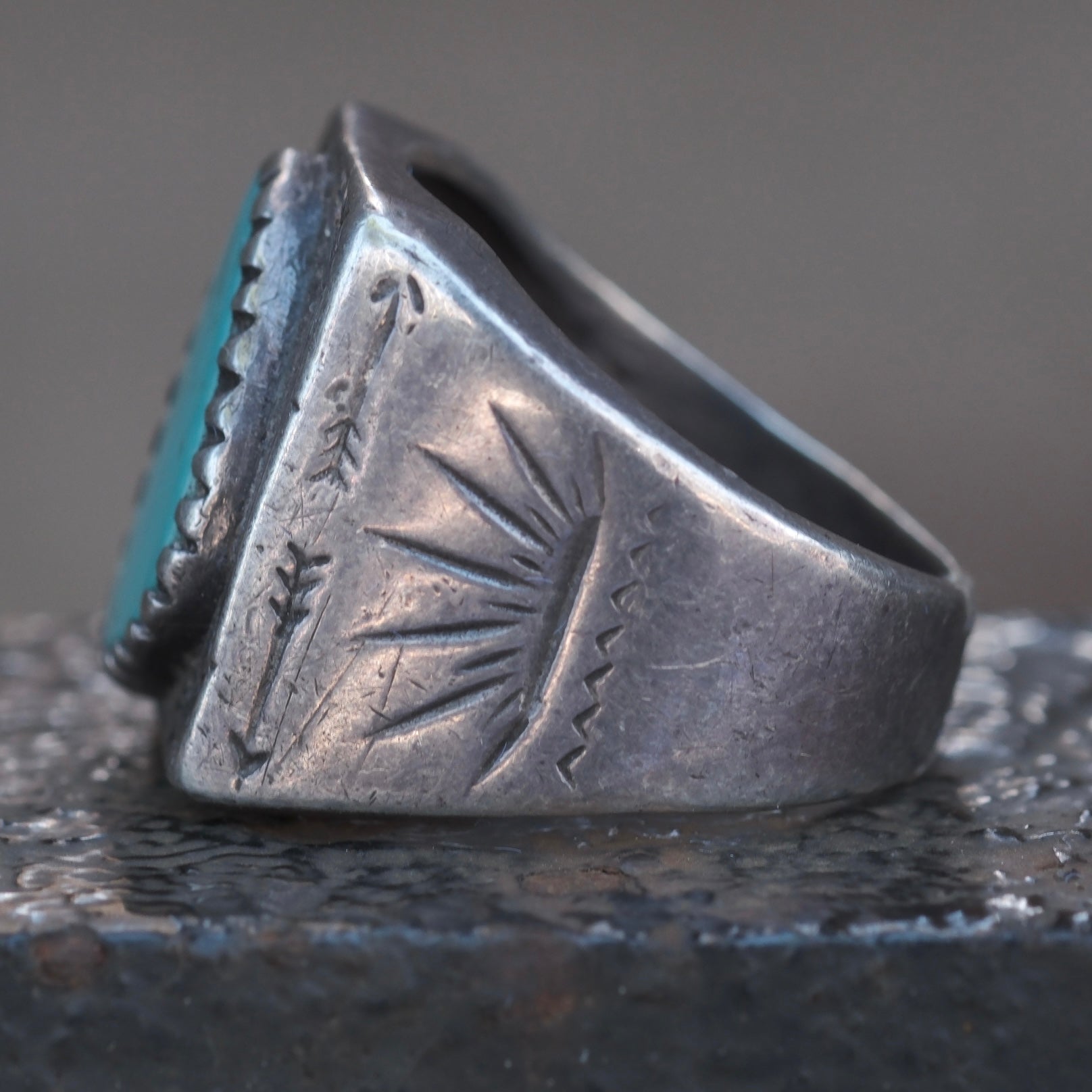 Vintage Sterling Turquoise Stamped Band Ring 10.5