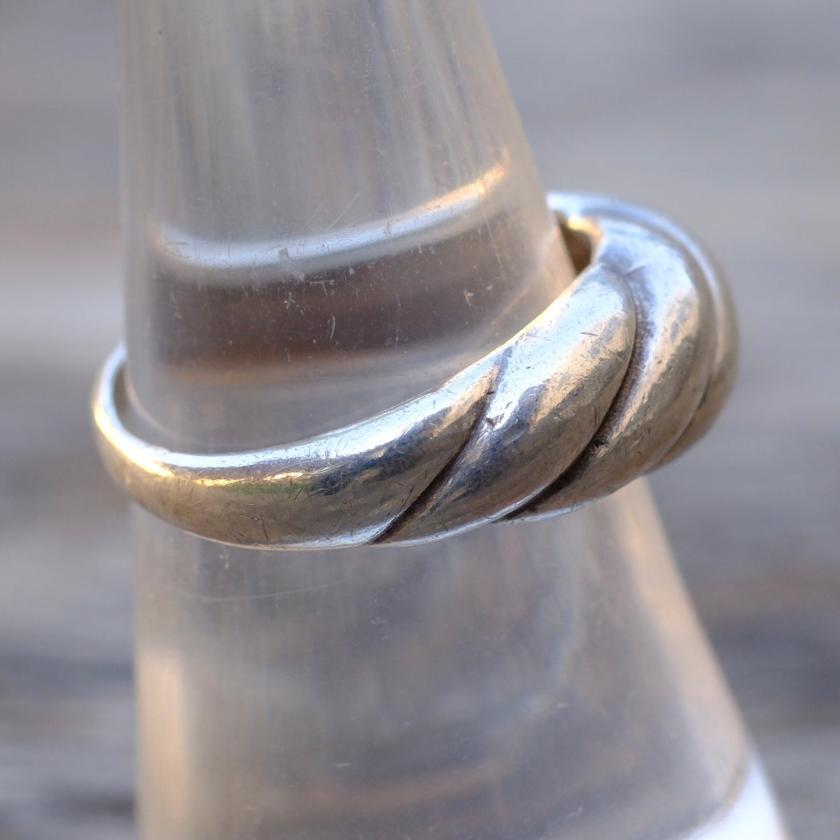 Vintage Sterling Silver Twisted Band Ring 7.75
