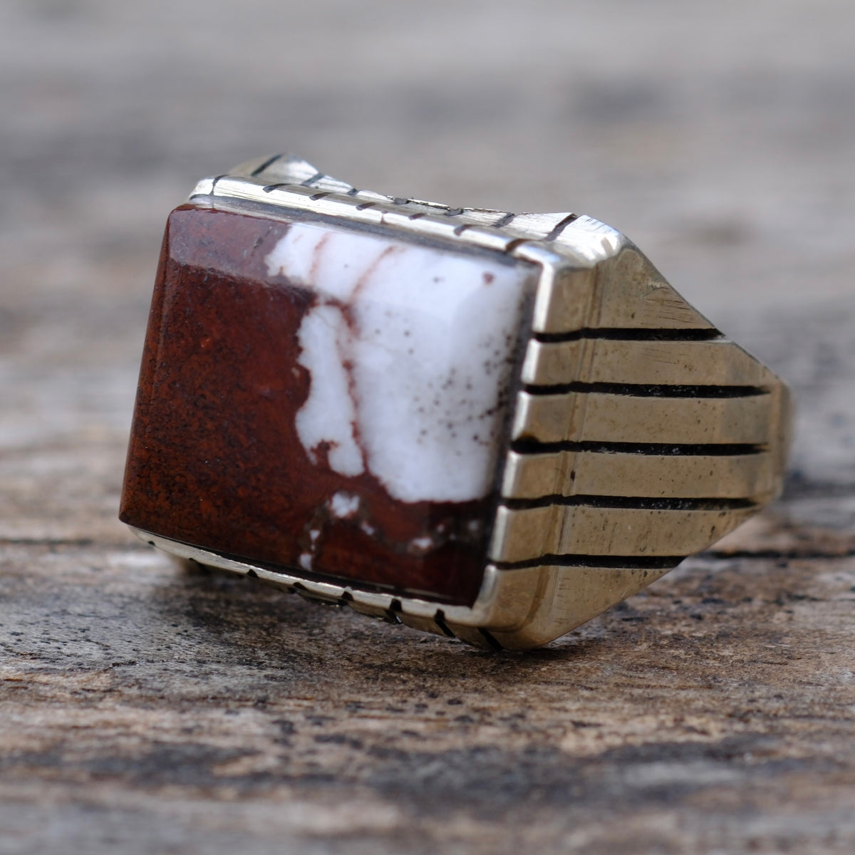 Vintage Sterling White Buffalo Ribbed Band Ring 9.25