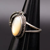 Vintage Sterling Mother Of Pearl Feather Ring 4.5