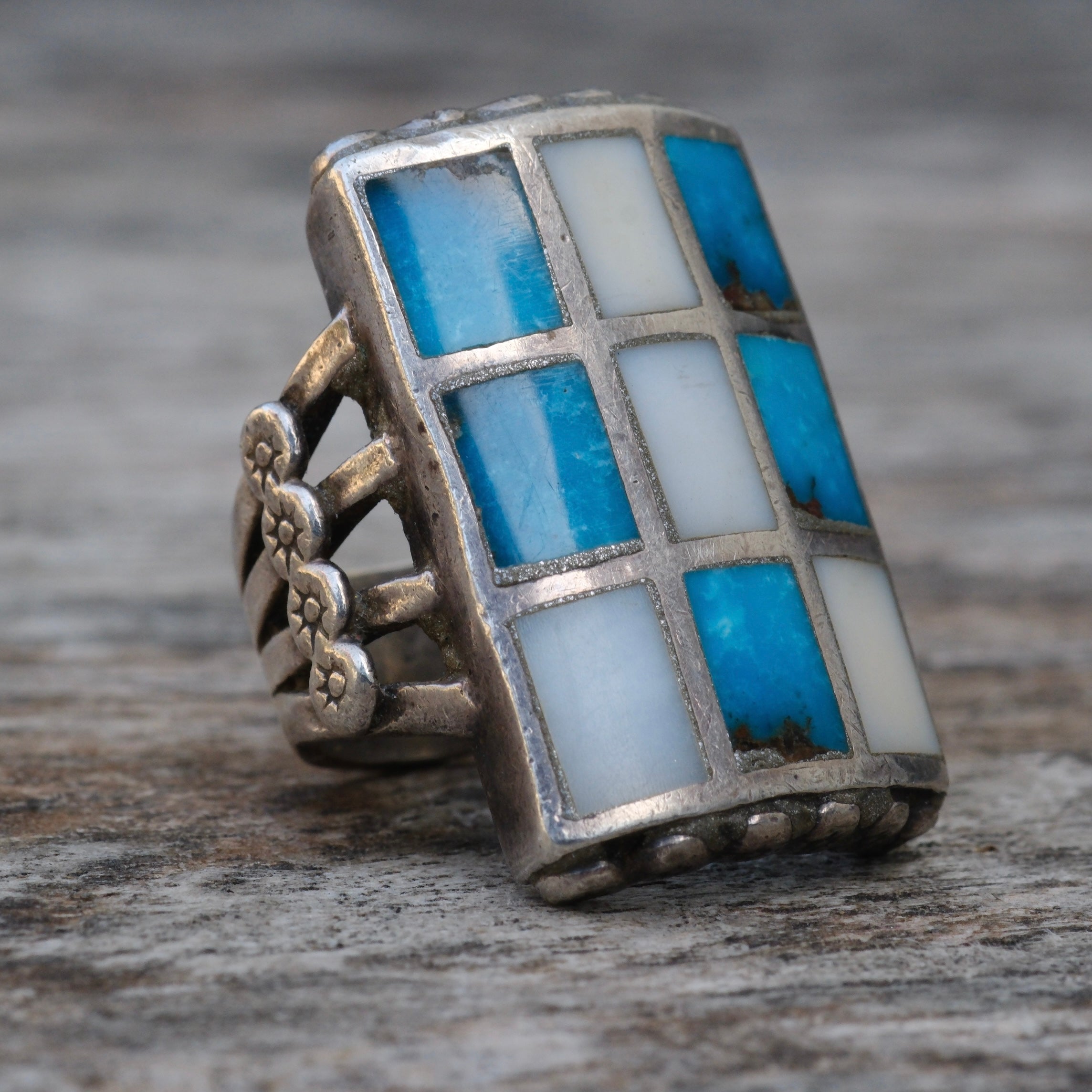 Vintage Sterling Turquoise and Mother Of Pearl Inlay Ring 5.5