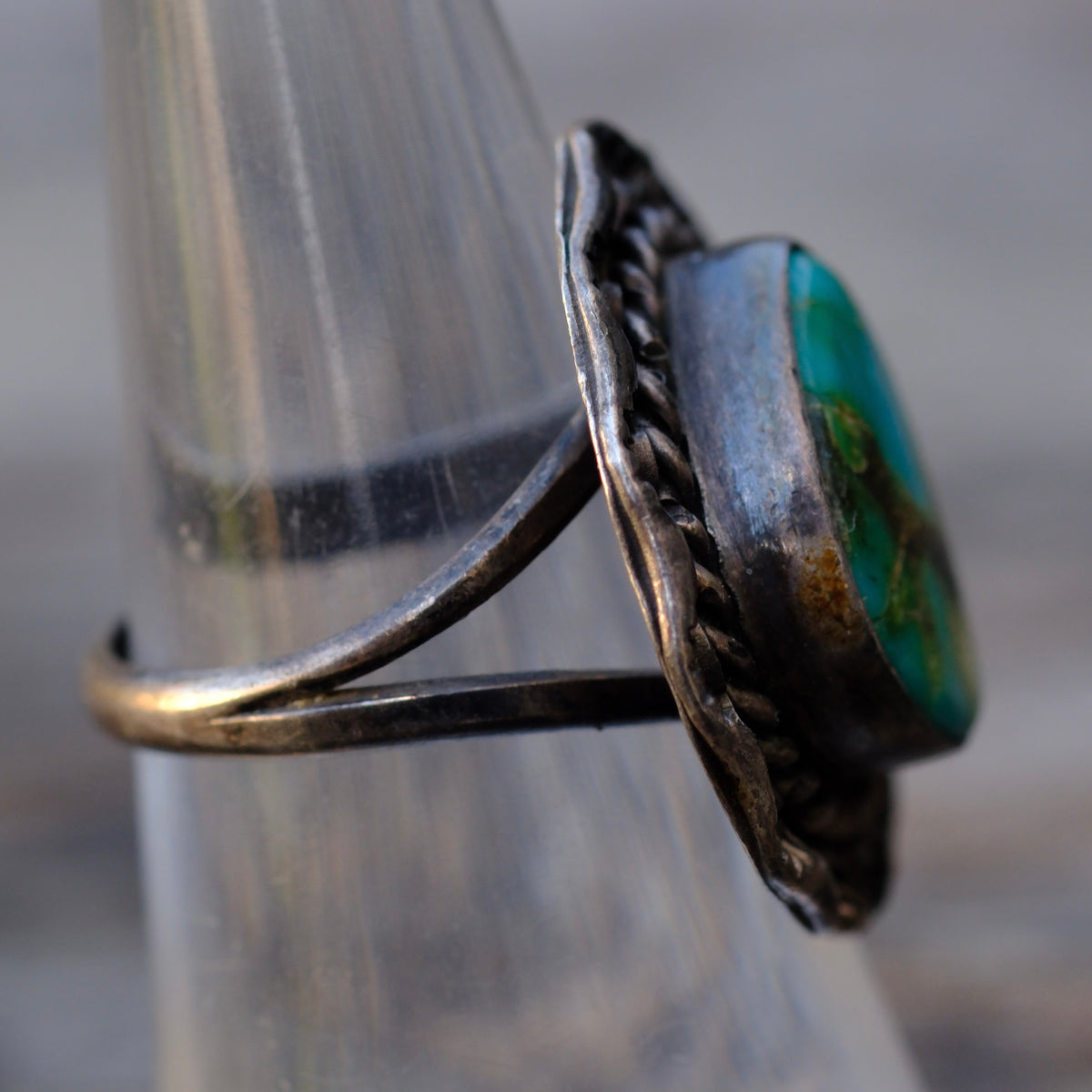 Vintage Sterling Turquoise Roper Ring 6.25