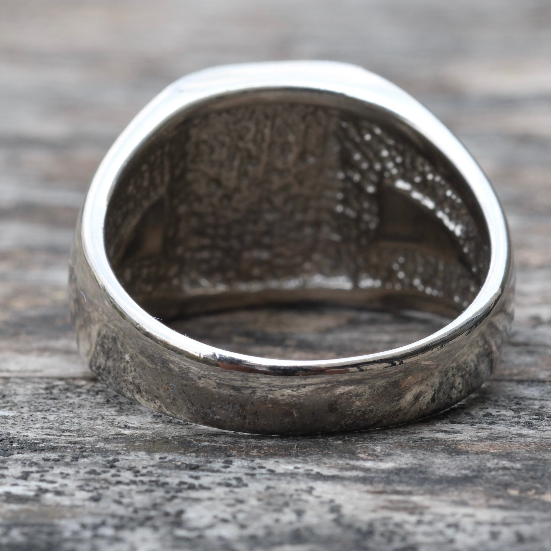 Vintage White Bronze Signet Ring 12.75