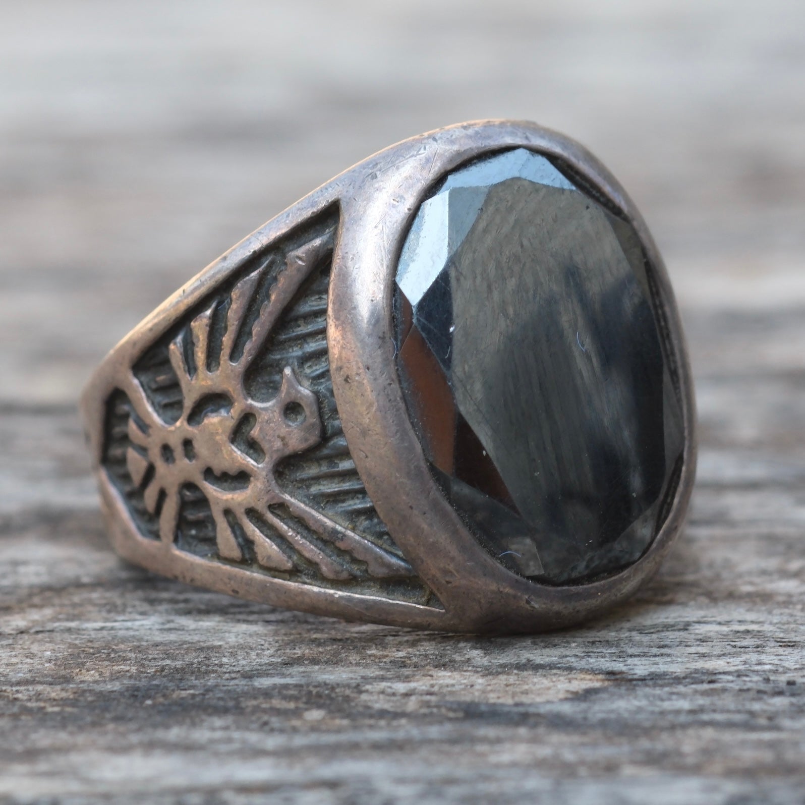 Vintage Sterling Hematite Thunderbird Ring 10