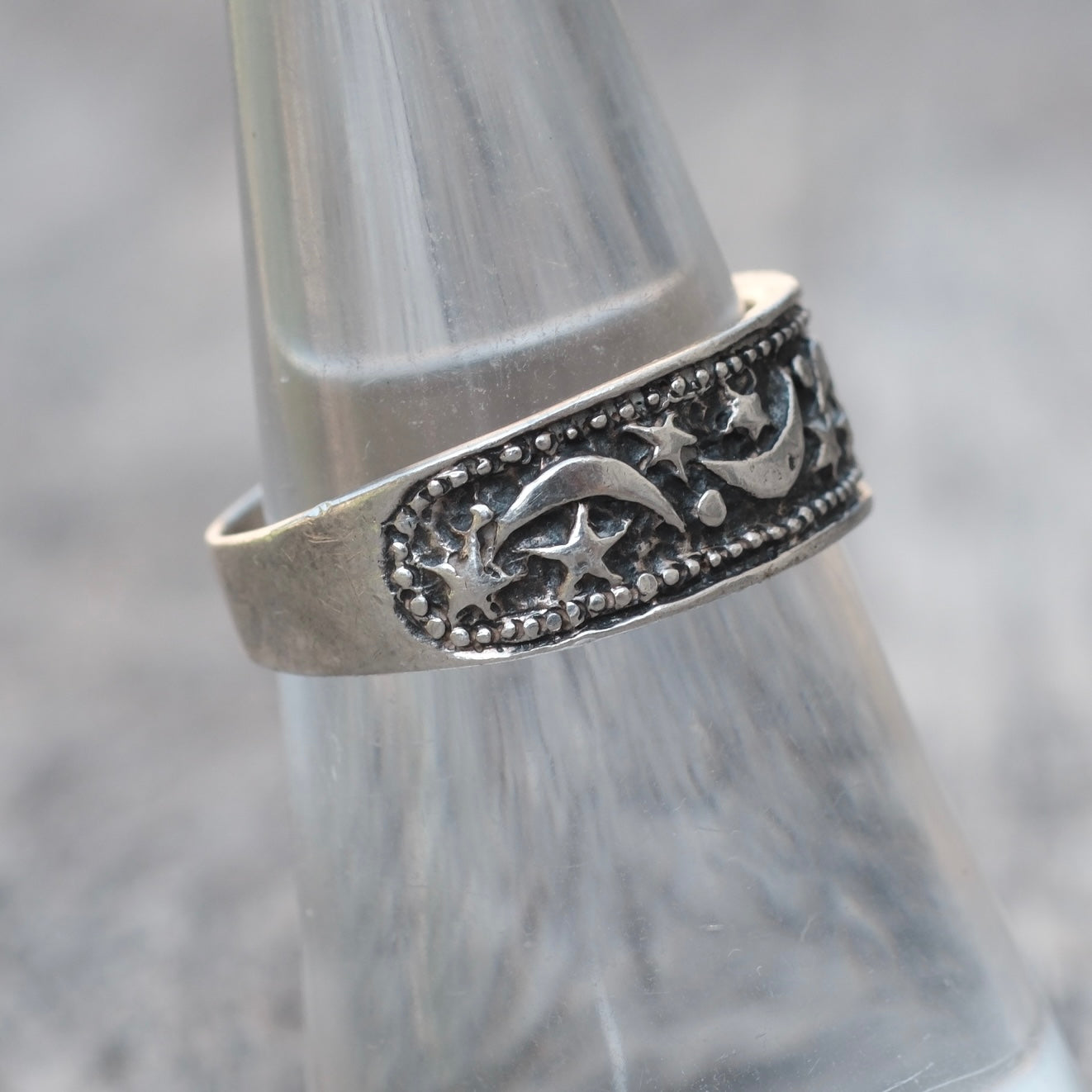 Vintage Sterling Silver Moon and Star Band Ring 7.25