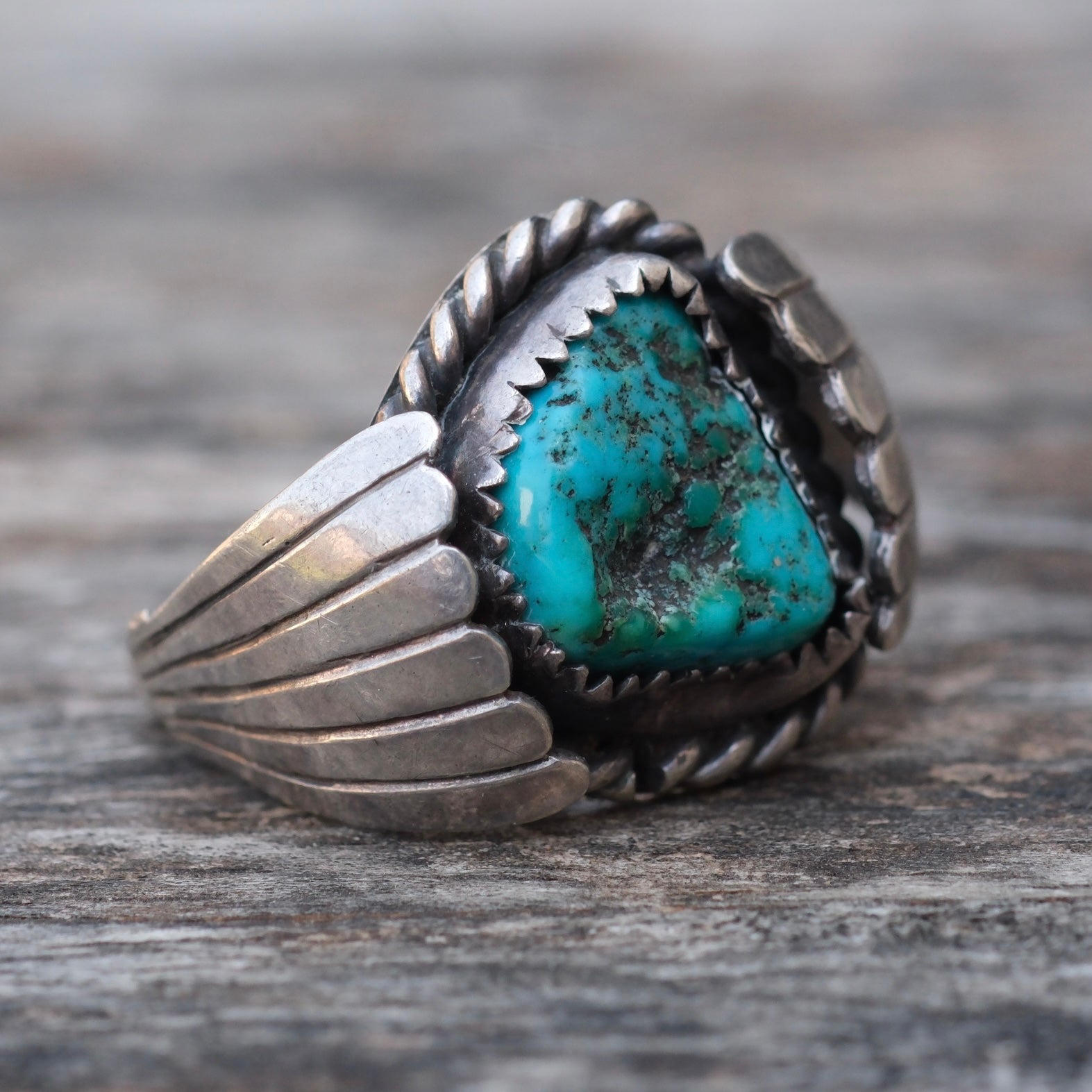 Vintage Sterling Turquoise Ribbed Band Ring 9.5