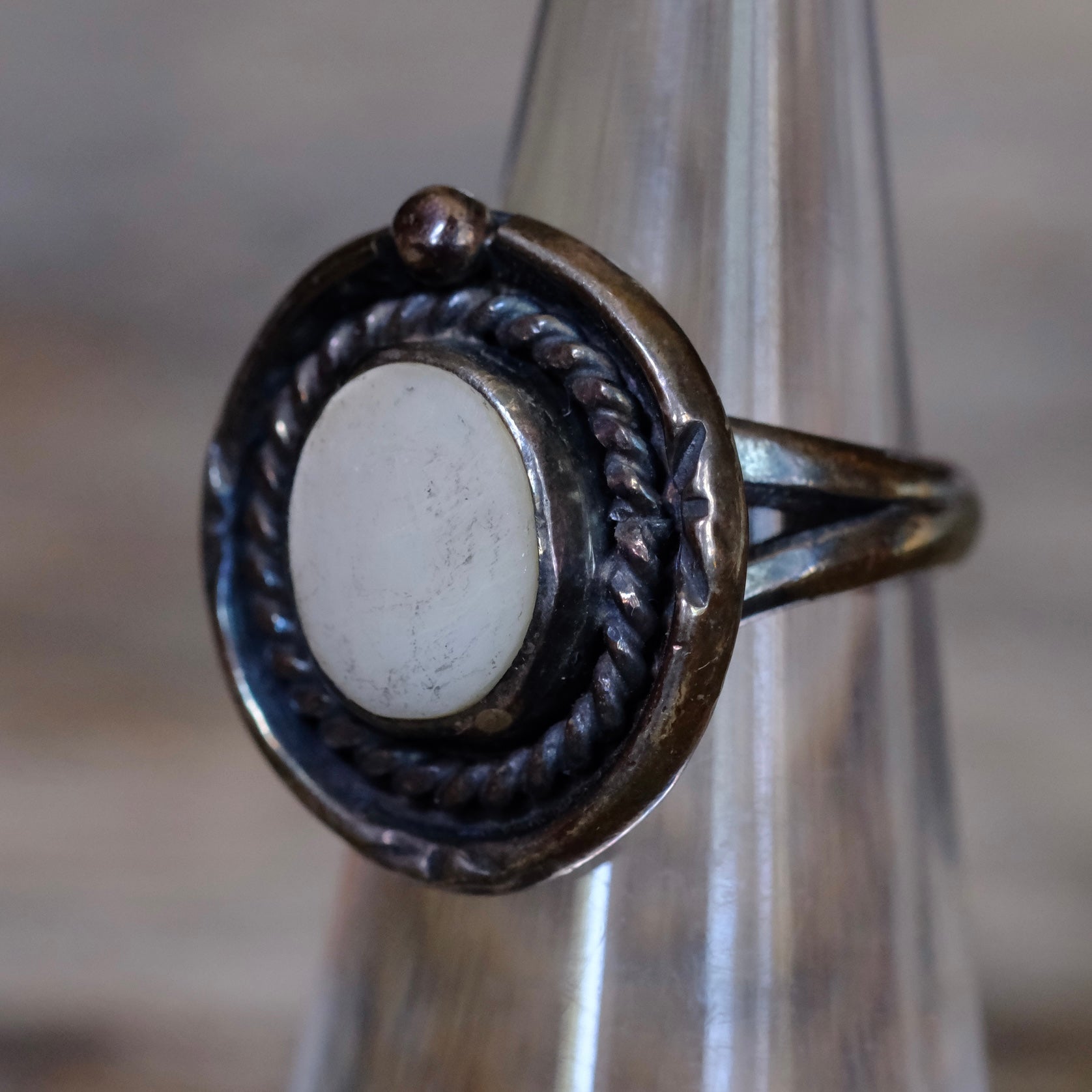 Vintage Sterling Mother Of Pearl Roper Ring 4.5