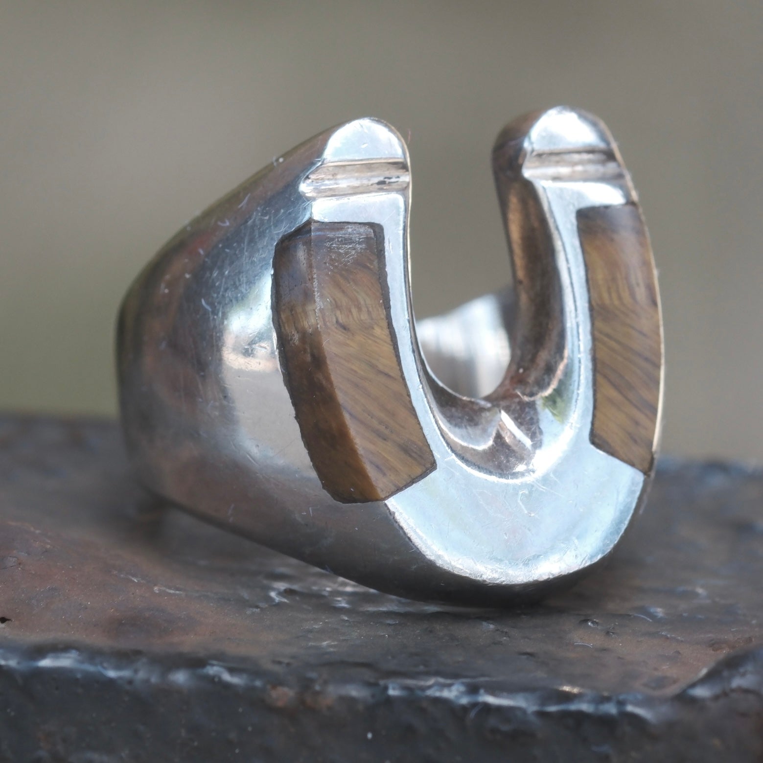 Vintage Sterling Tigers Eye Lucky Horseshoe Ring 8.75