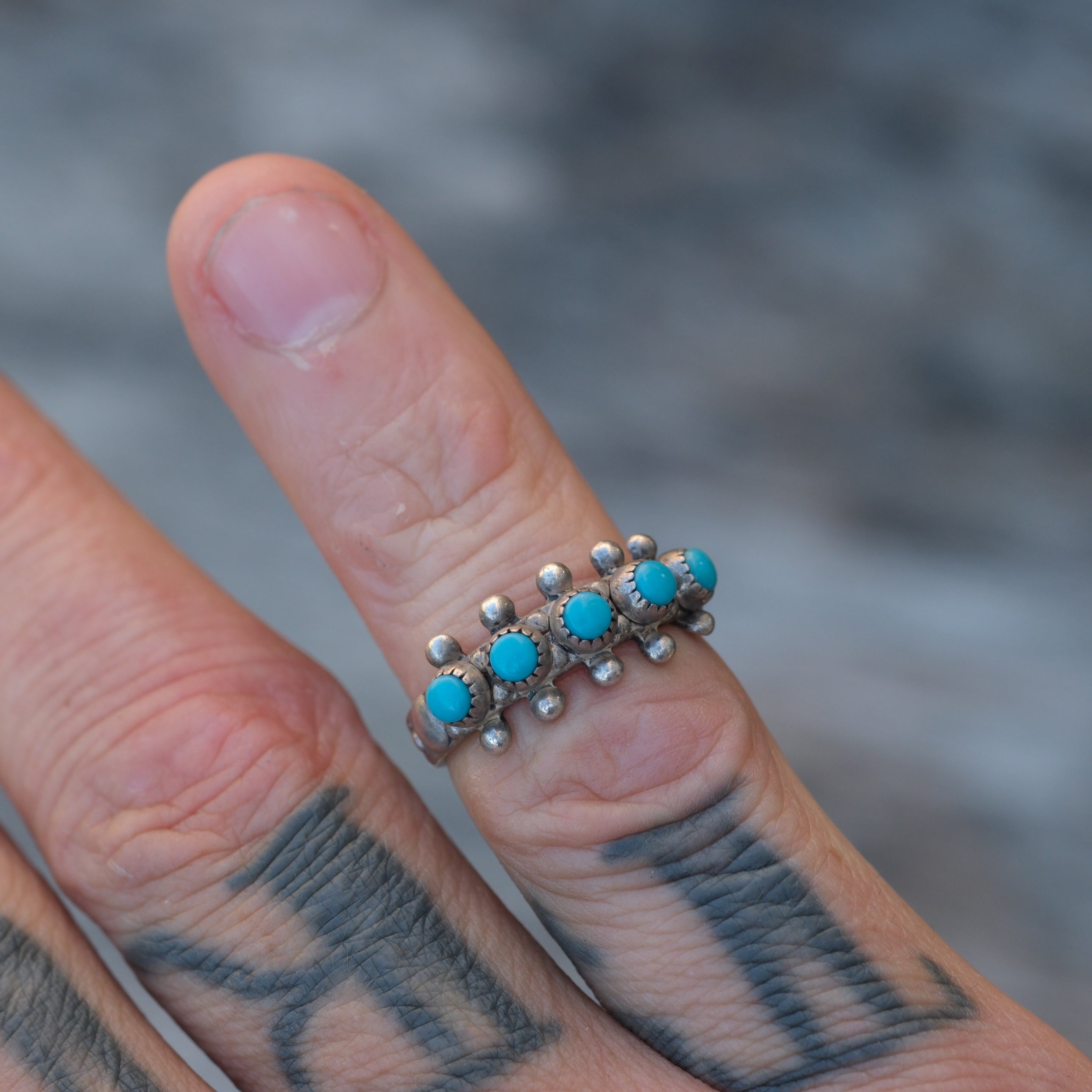 Vintage Sterling Snake Eye Turquoise Band Ring 4.25