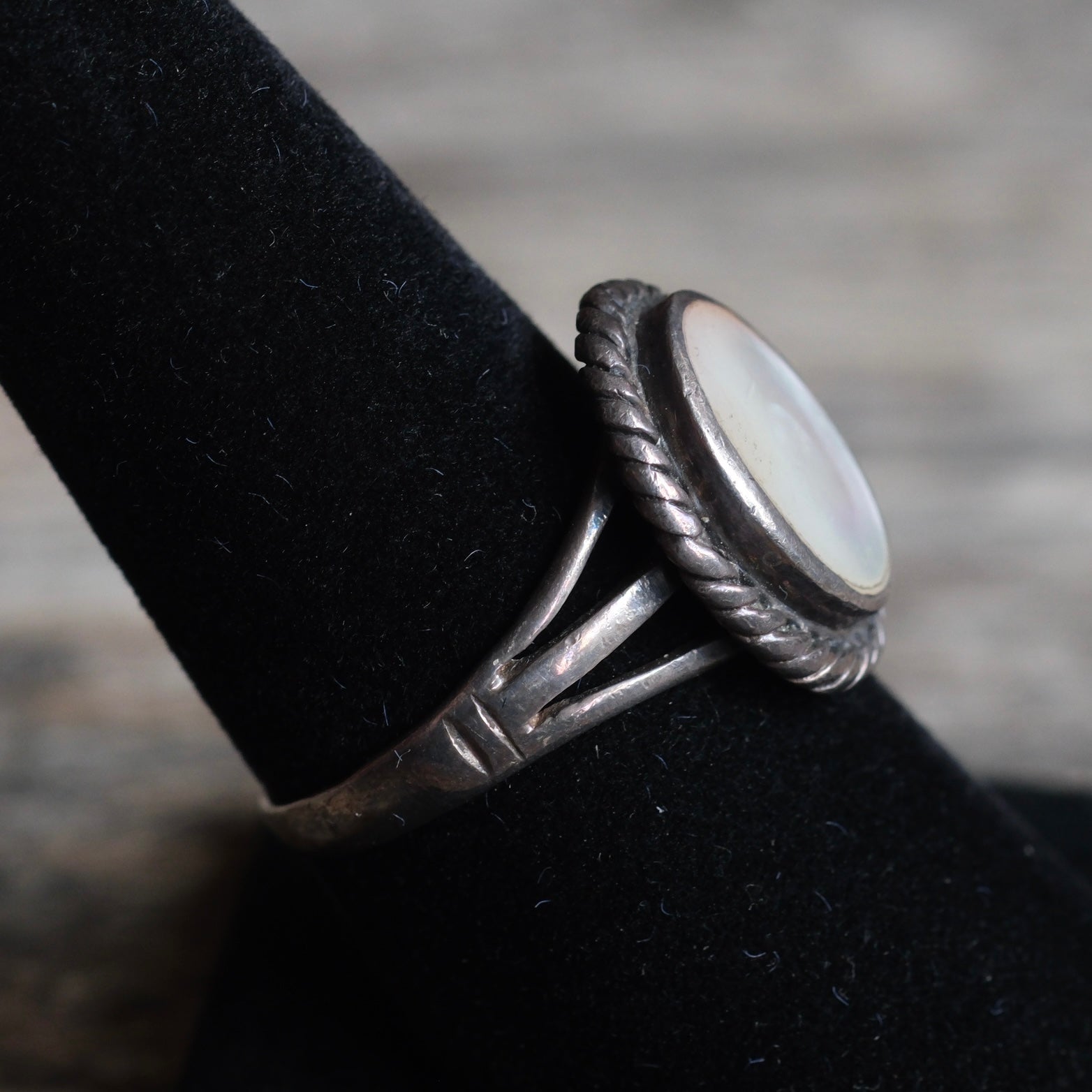 Vintage Sterling Mother Of Pearl Roper Ring 7.75