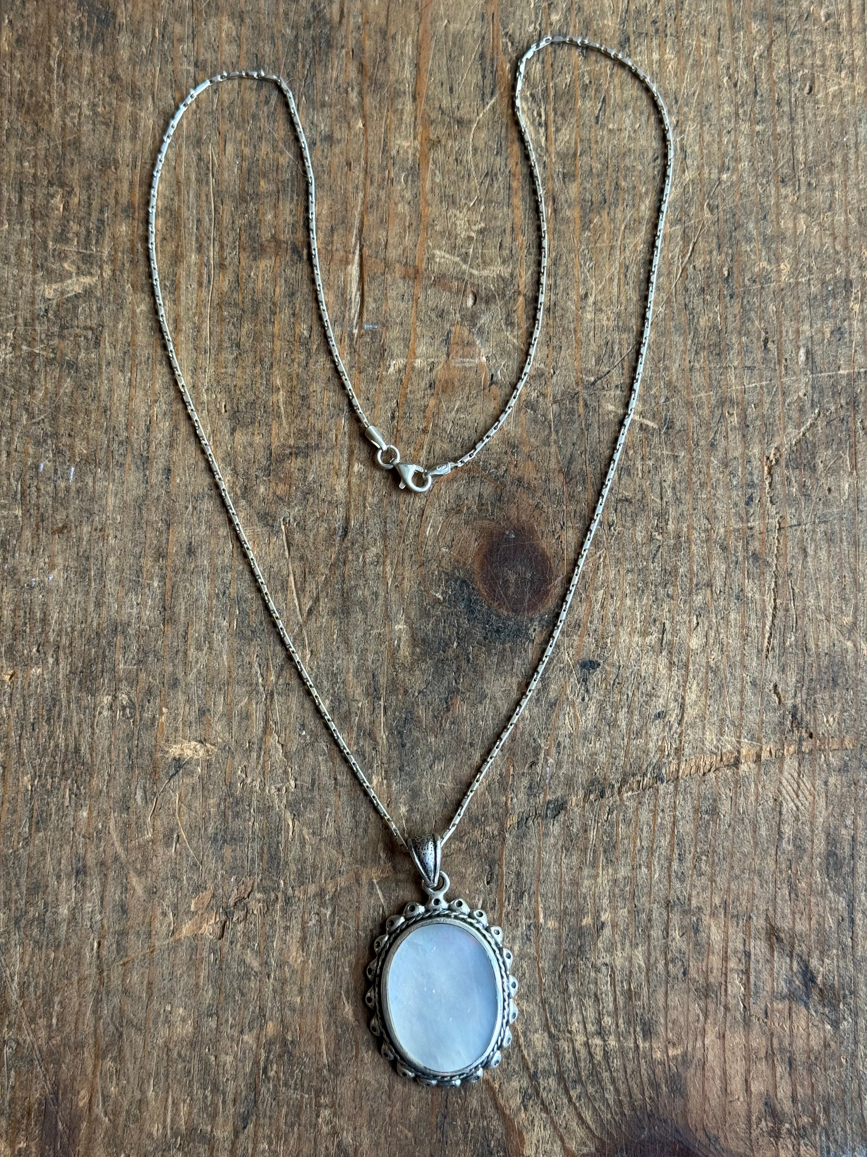 Vintage Sterling Silver Mother of Pearl Necklace
