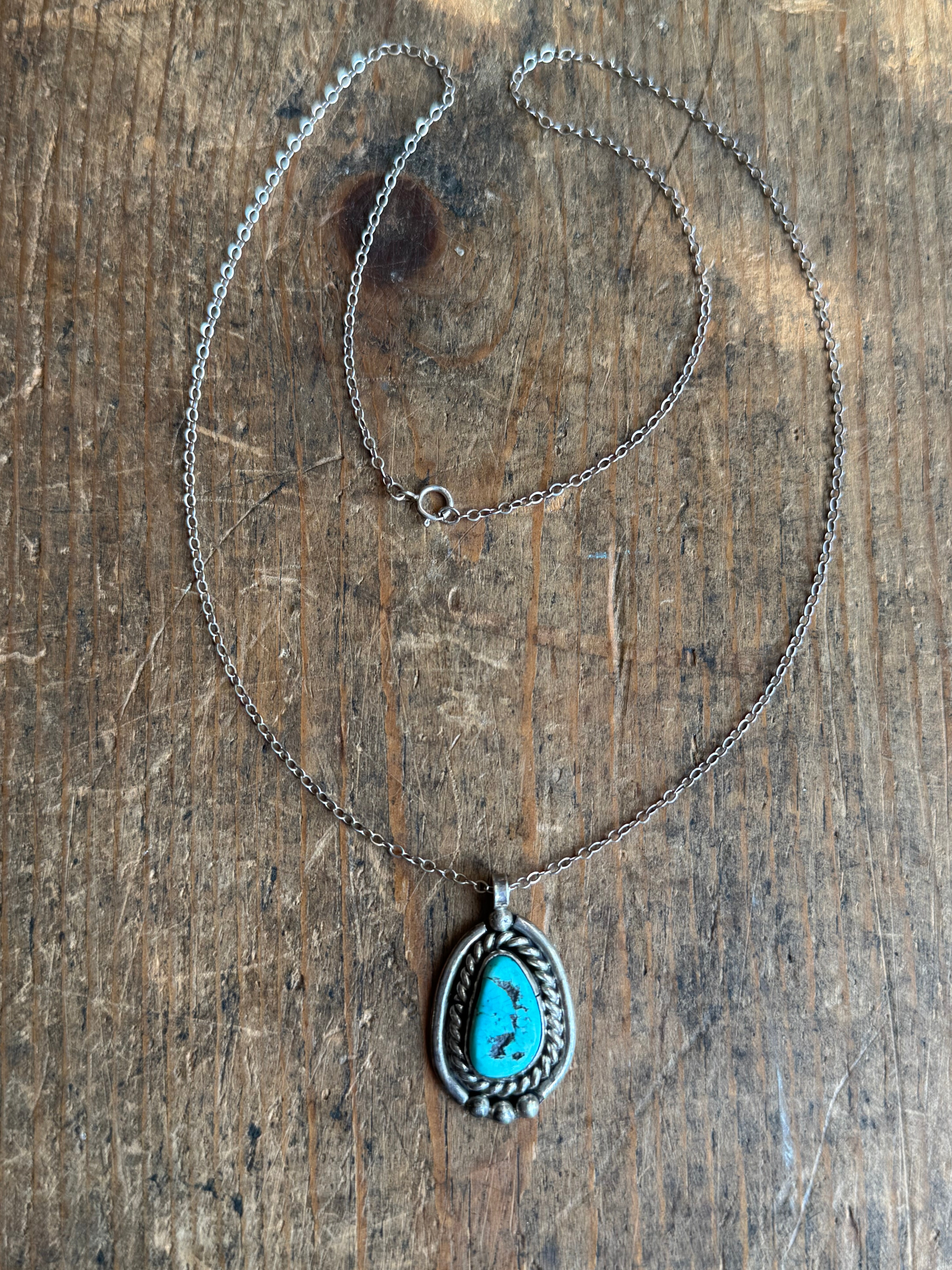 Vintage Sterling Silver Framed Turquoise 18" Necklace