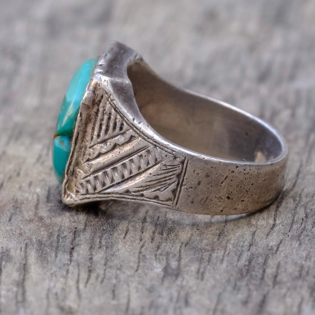 Vintage Sterling Turquoise Ring 7.75