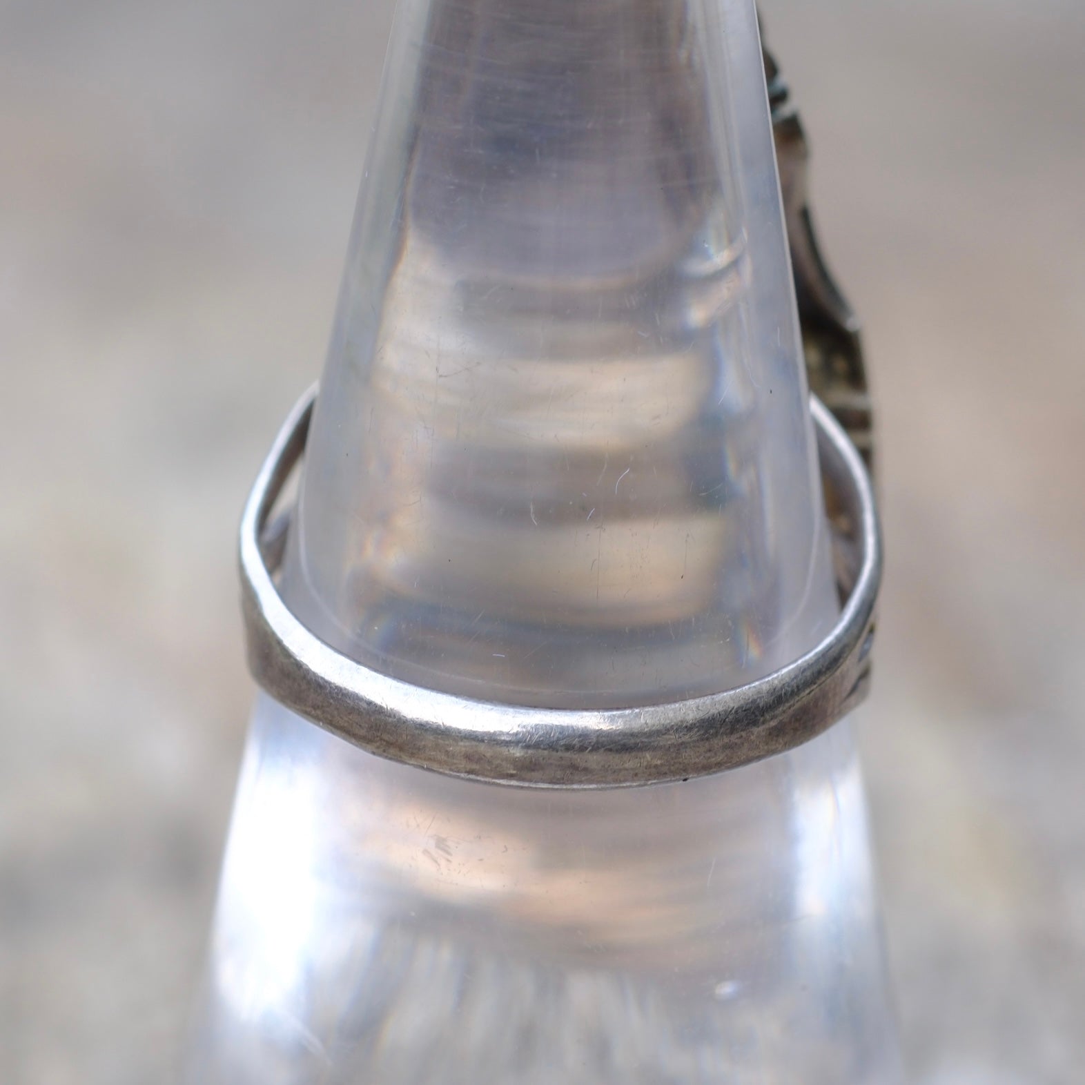 Vintage Sterling Mother Of Pearl Ring 7.5