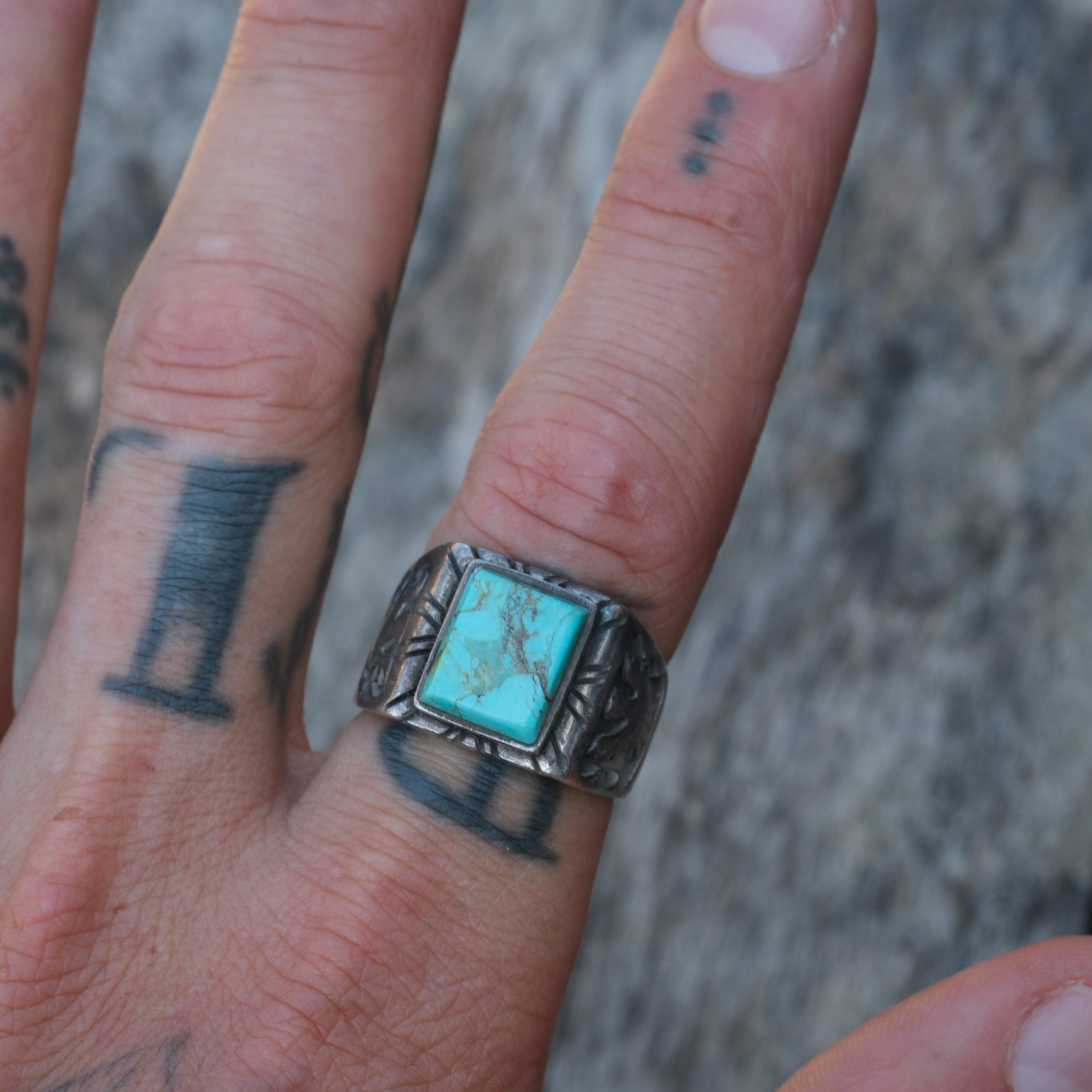 Vintage Sterling Turquoise Thunderbird Ring 9.75